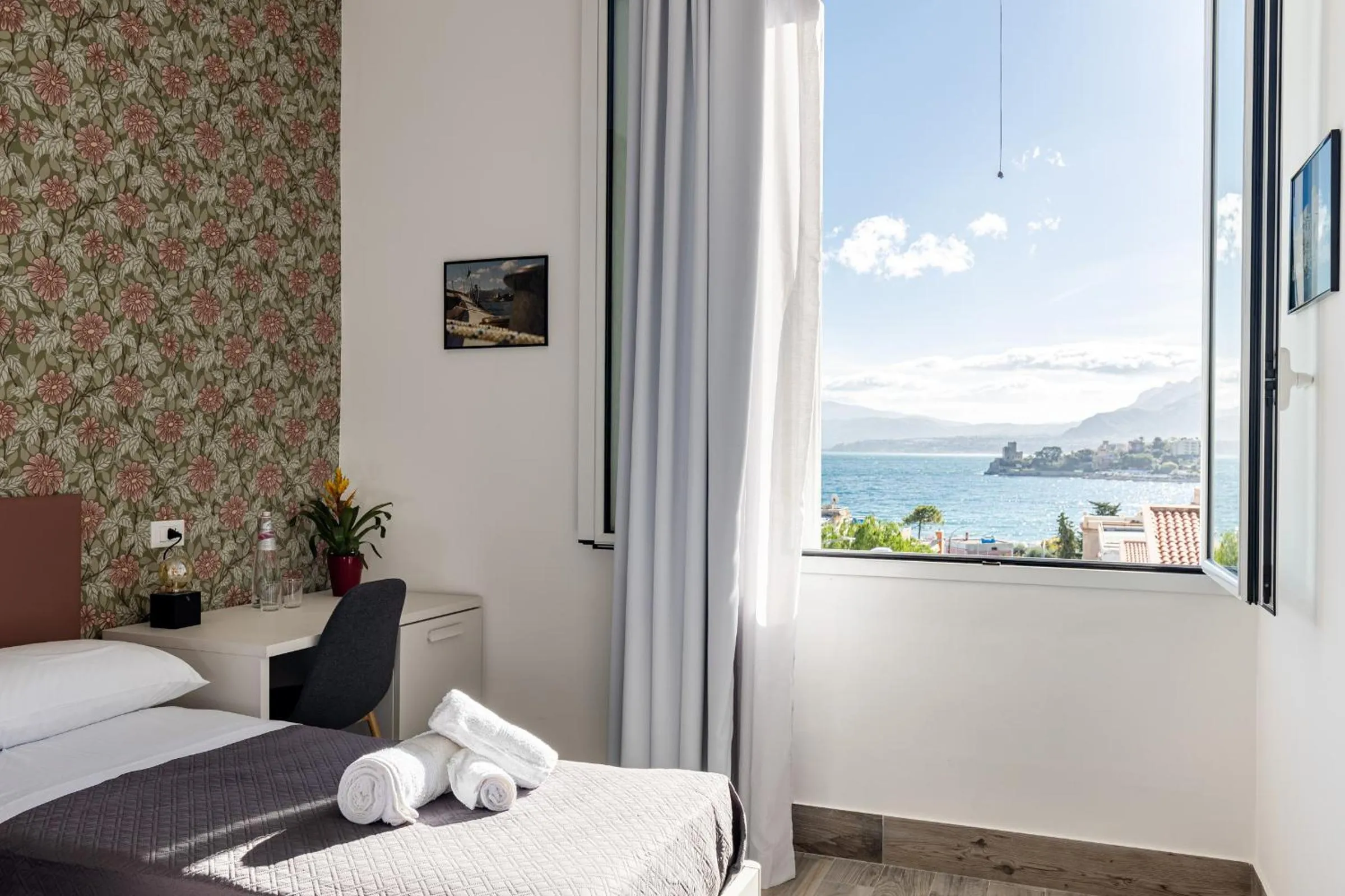 Bed in Villa Edera Rental Room