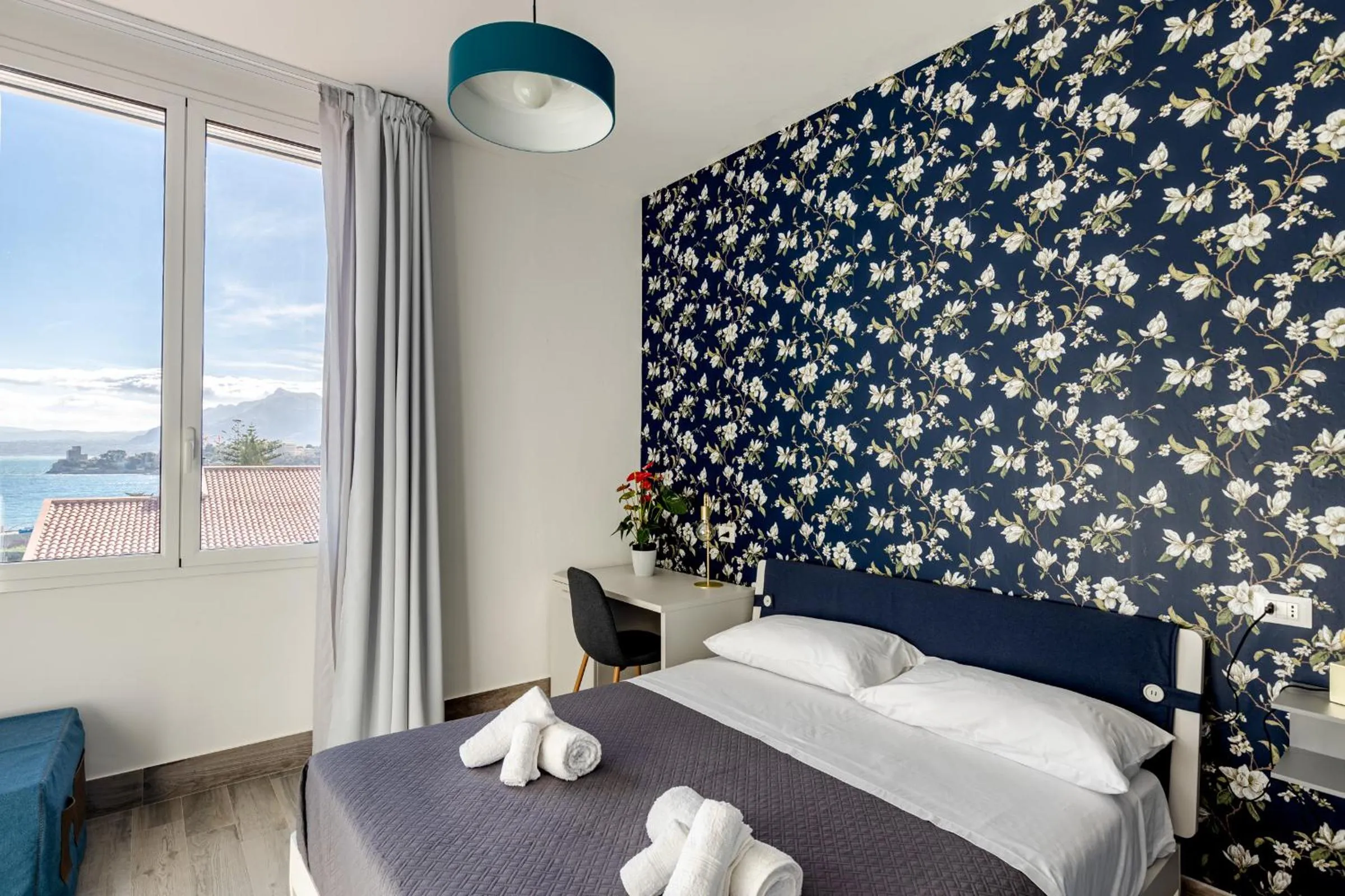 Bed in Villa Edera Rental Room