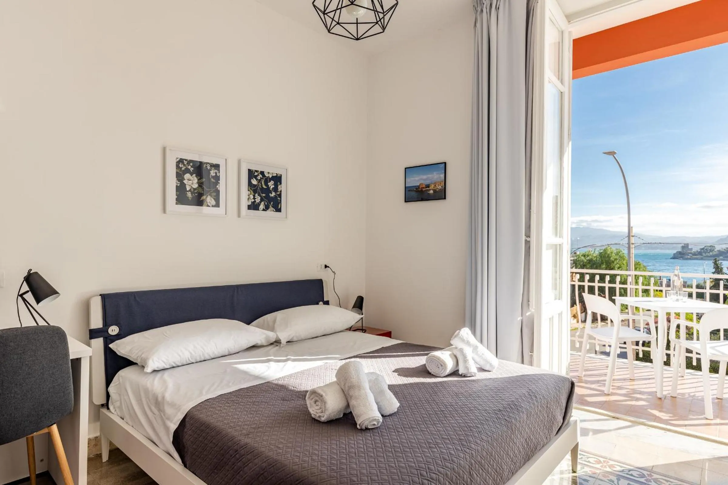 Bed in Villa Edera Rental Room