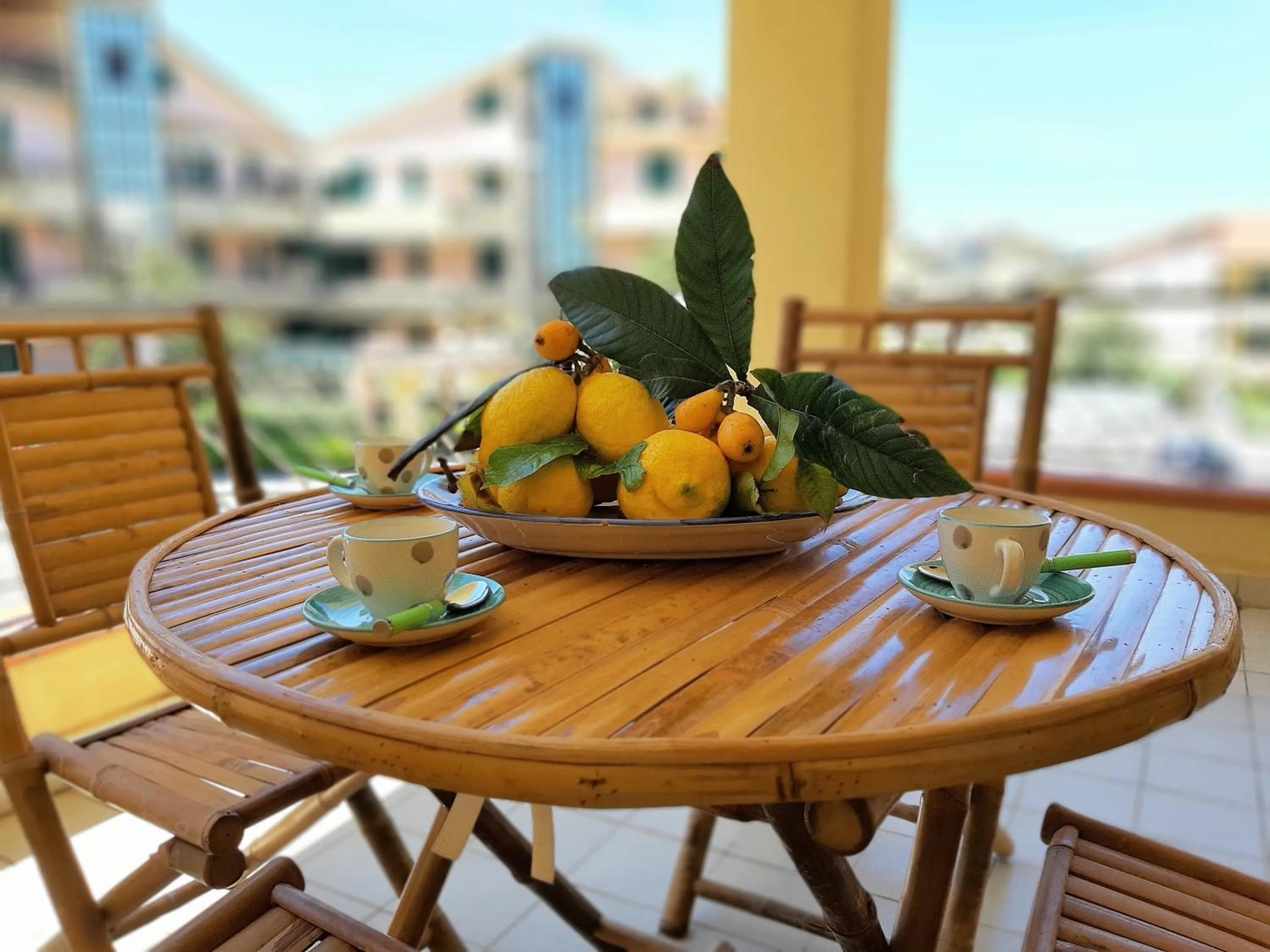 Patio in Living Piraino case vacanze