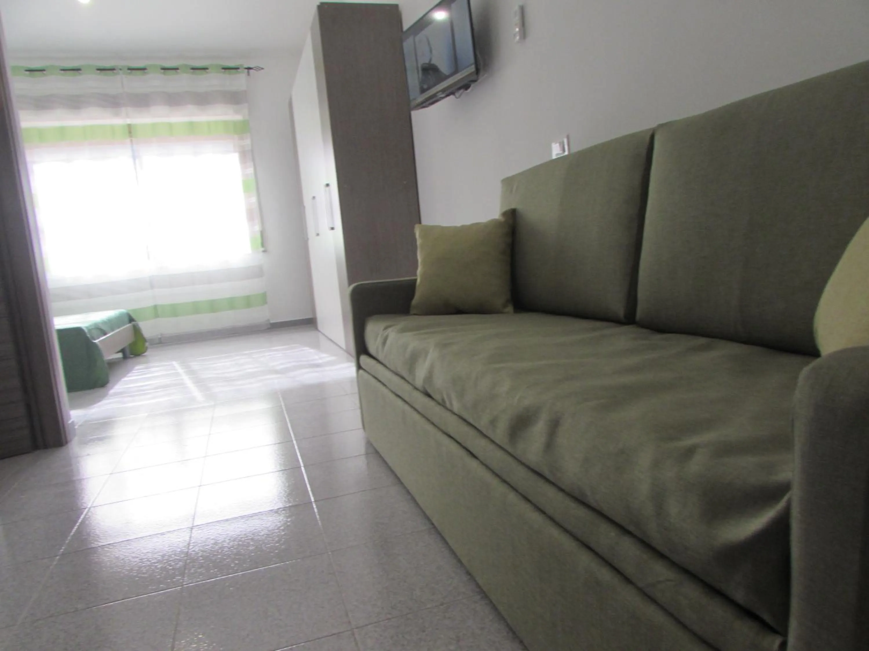 Kitchen or kitchenette in Living Piraino case vacanze