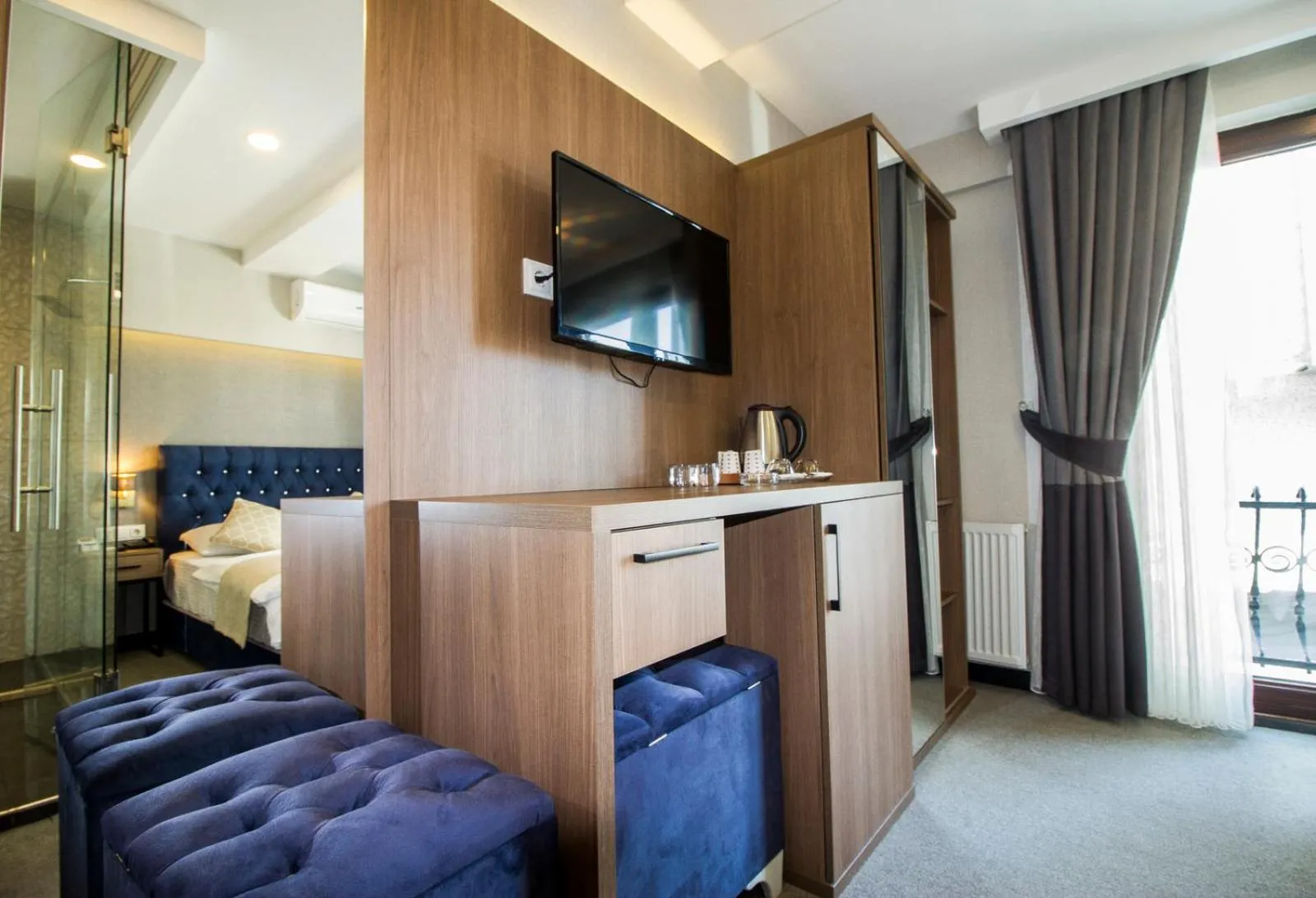 Photo of the whole room, Bed in Hit Suites Avcilar Hotel