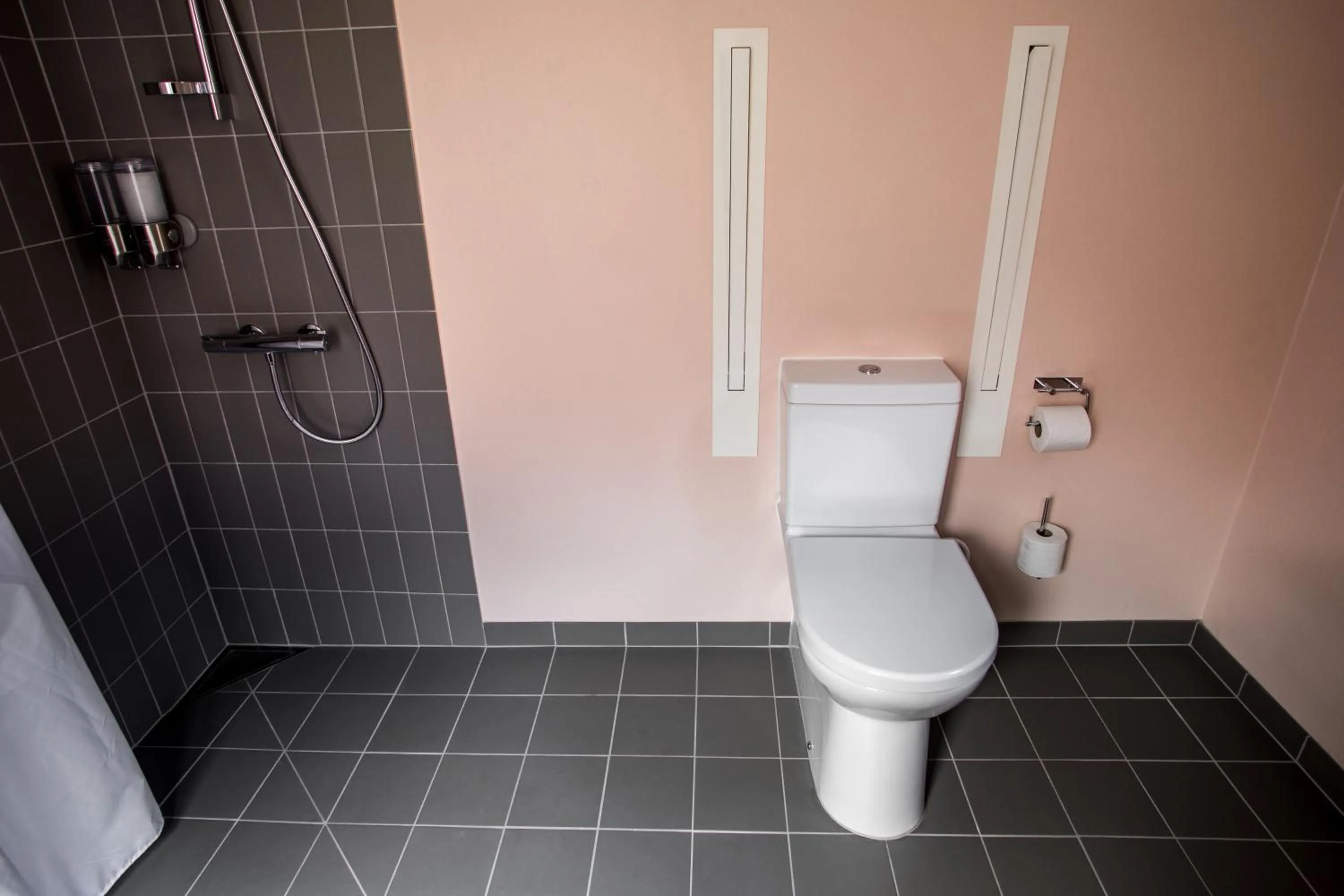 Toilet in Hotel Bethel