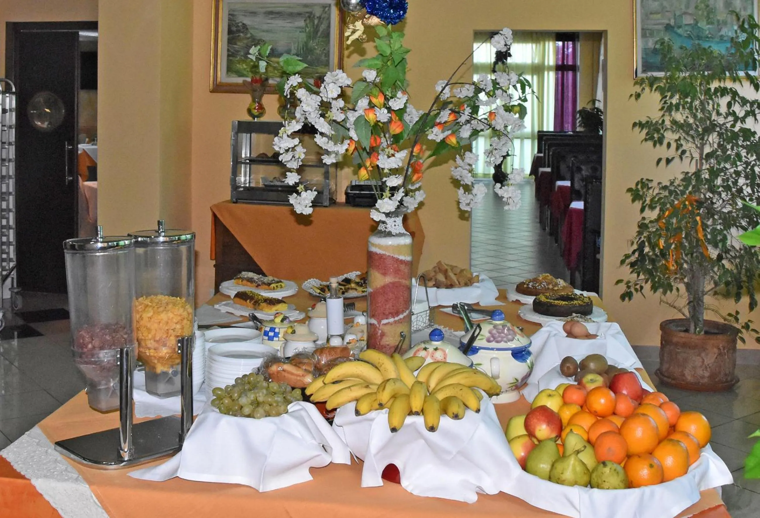 Food in HOTEL IL PARCO - Parking Free & Restaurant - Hotel