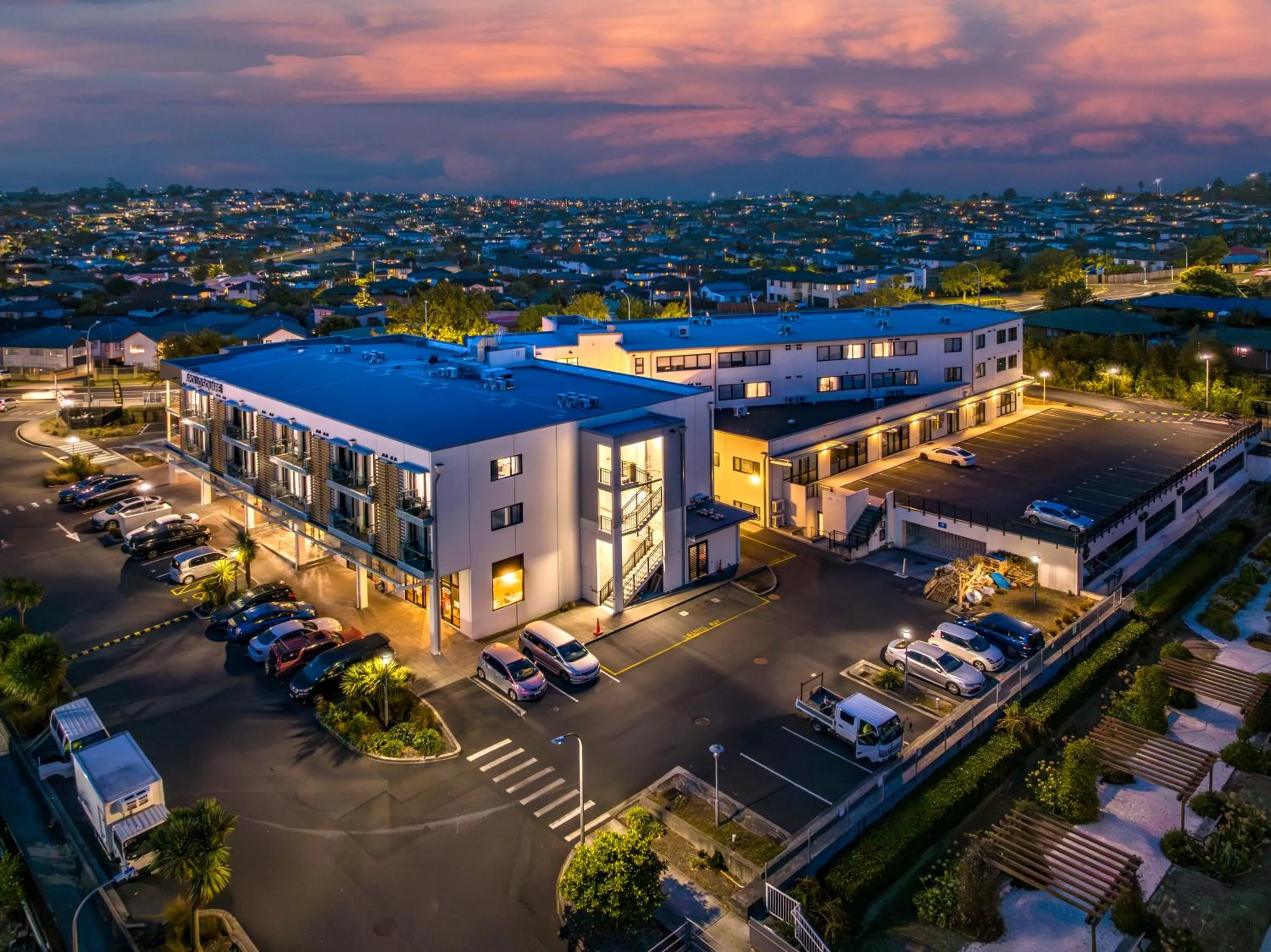 Property building in Marsden Suites Albany