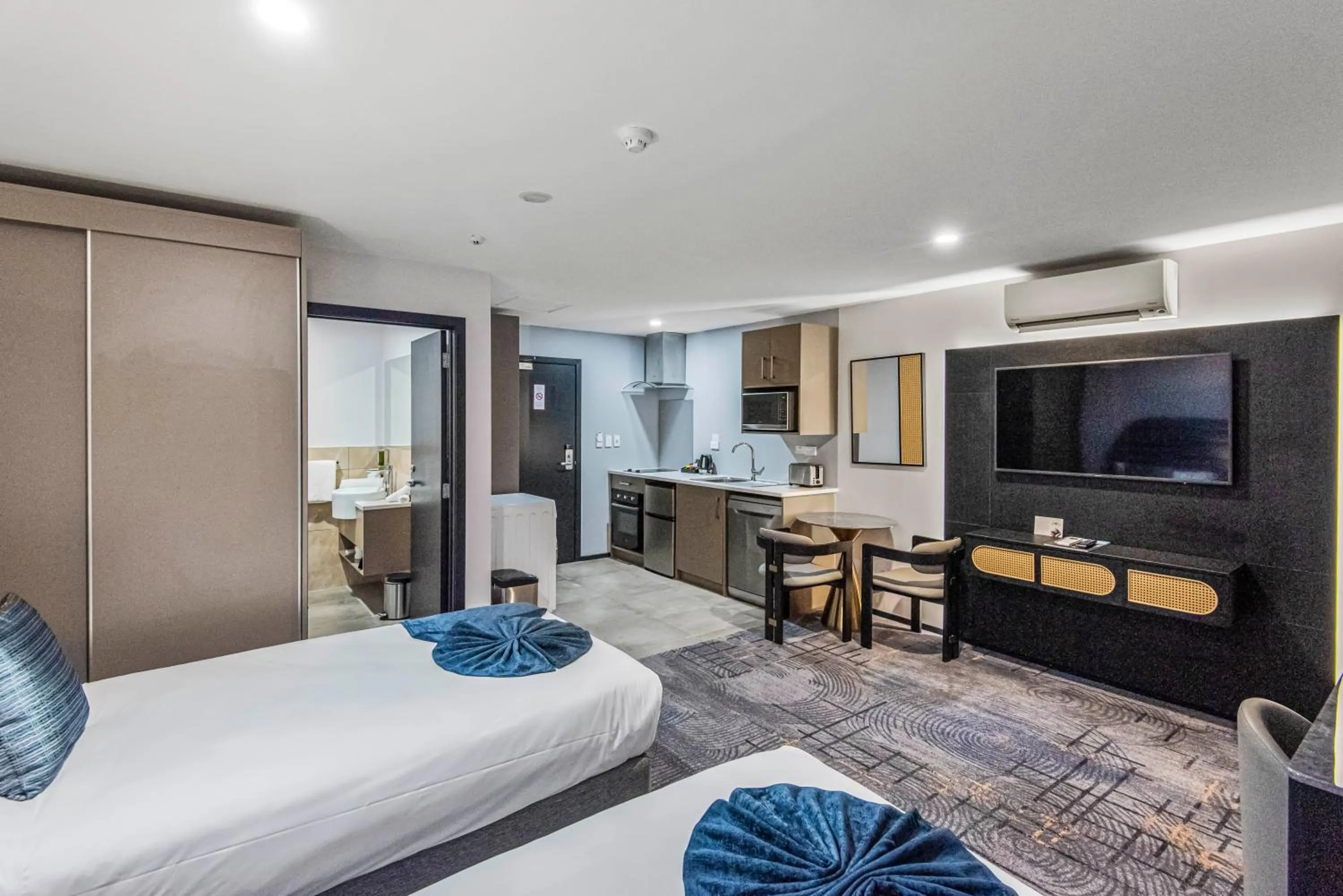 Bed in Marsden Suites Albany