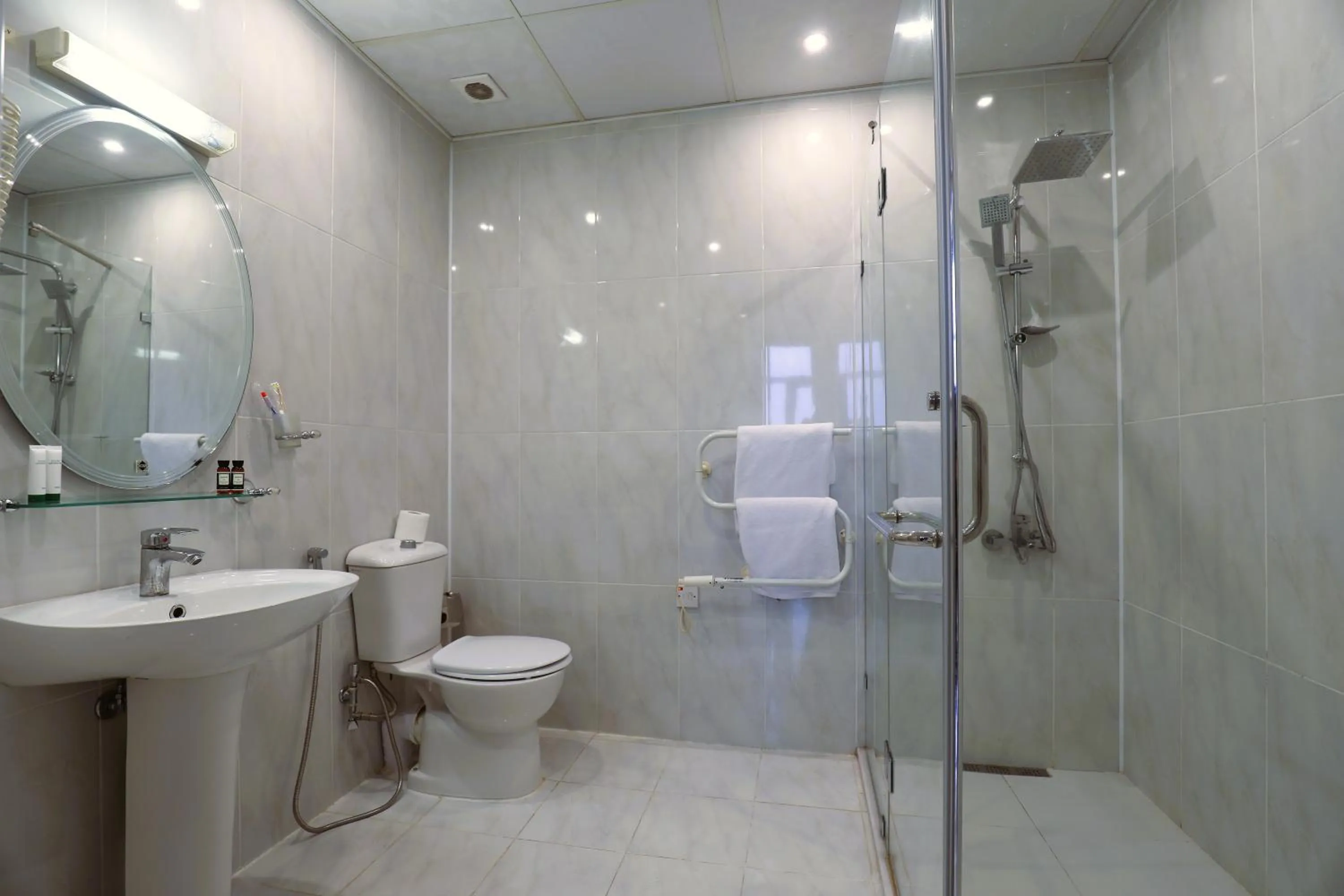 Bathroom in Azcot Hotel - Nizami Street