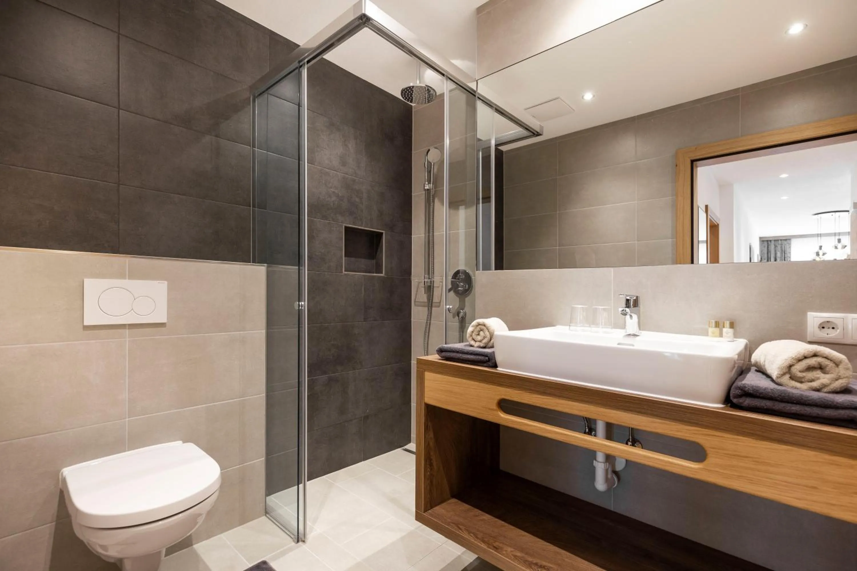 Shower in Aparthotel Lerch