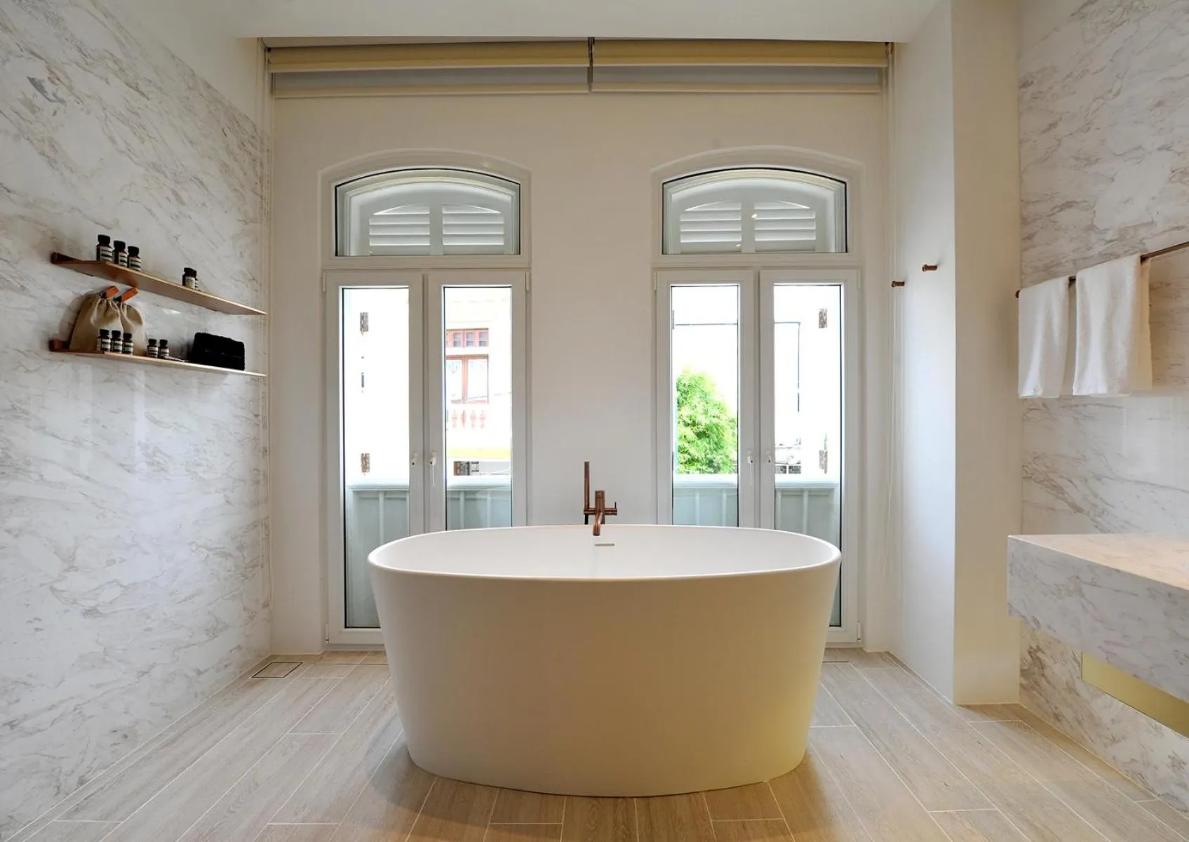 Shower in 88 Armenian