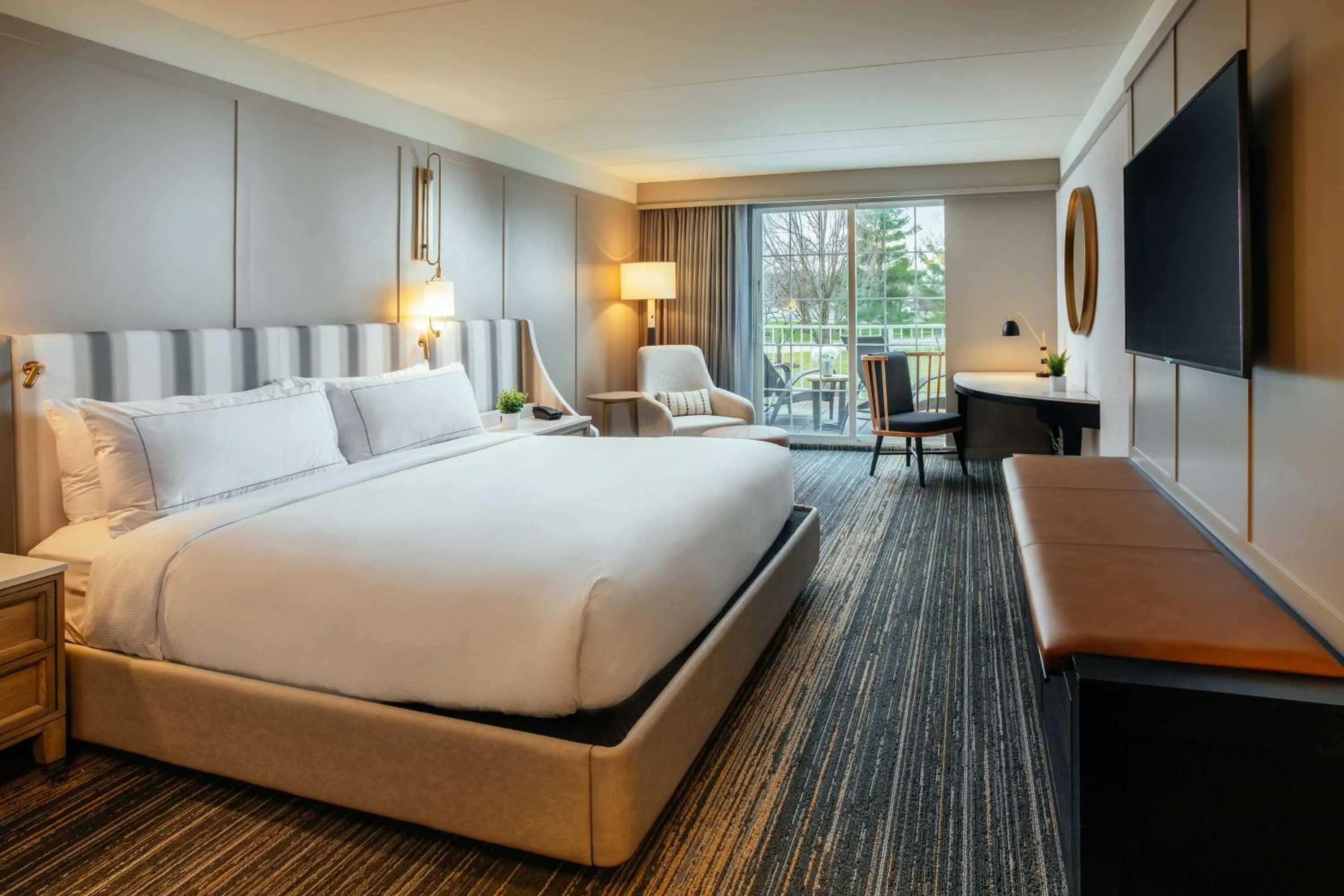 Bedroom, Bed in Somerset Hills Hotel, Tapestry Collection by Hilton