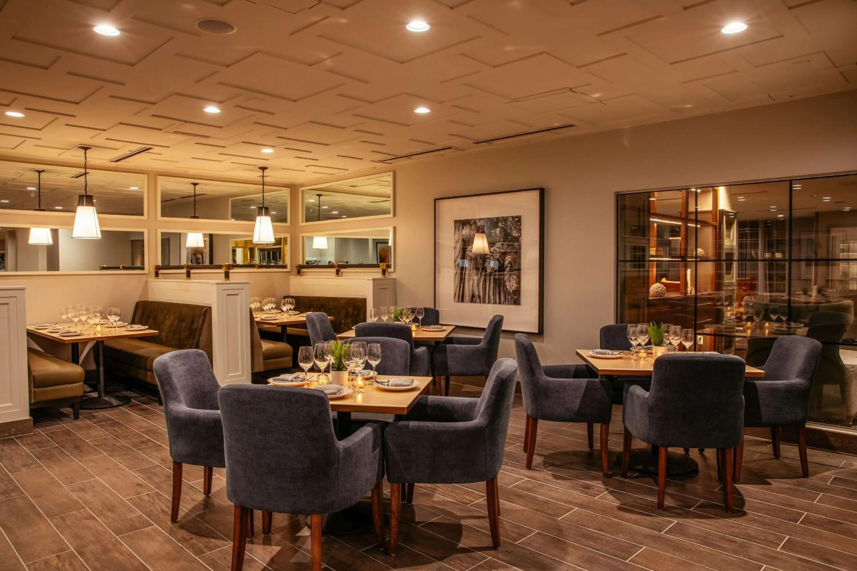Restaurant/places to eat in Somerset Hills Hotel, Tapestry Collection by Hilton