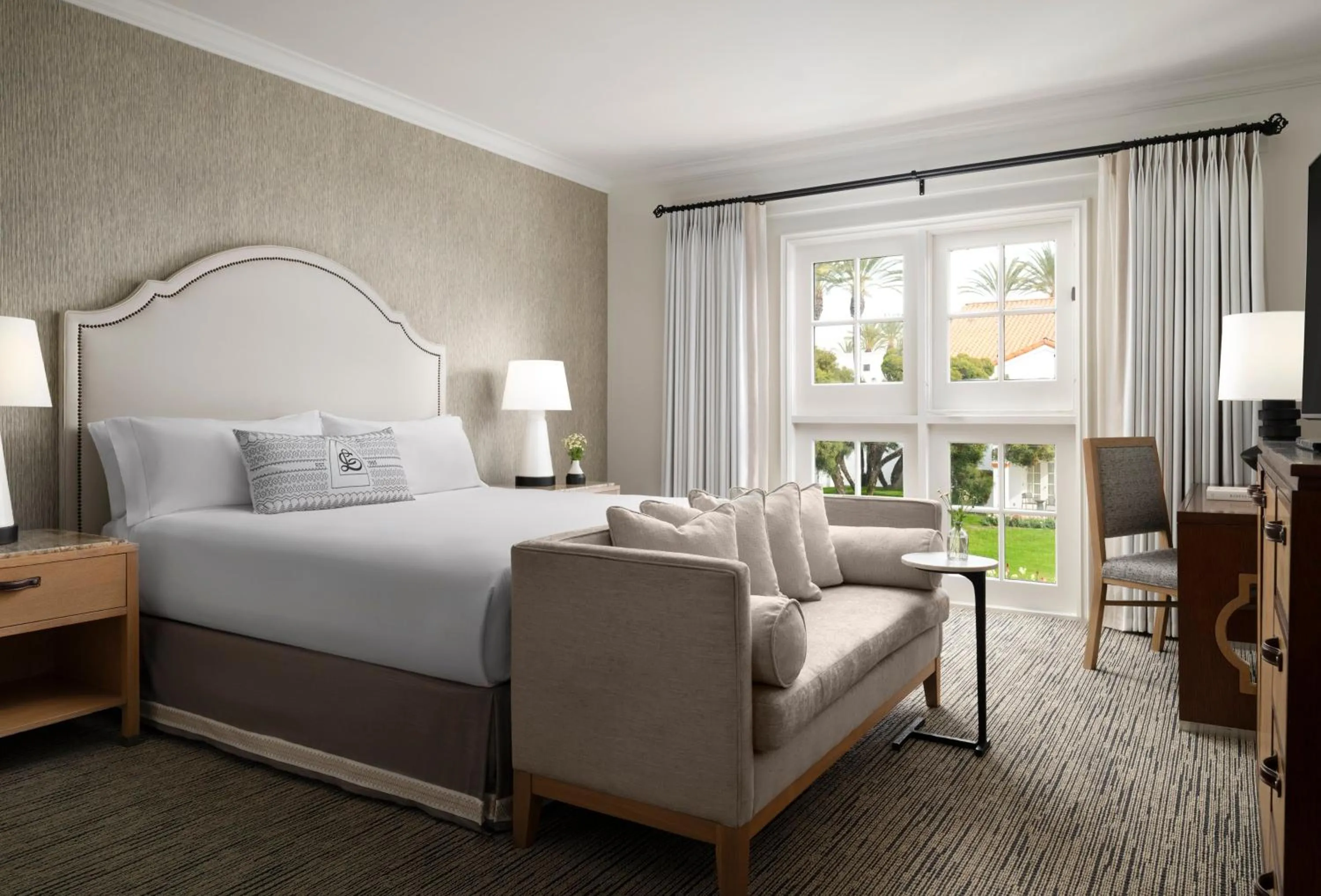 Bedroom, Bed in Omni La Costa Resort & Spa Carlsbad