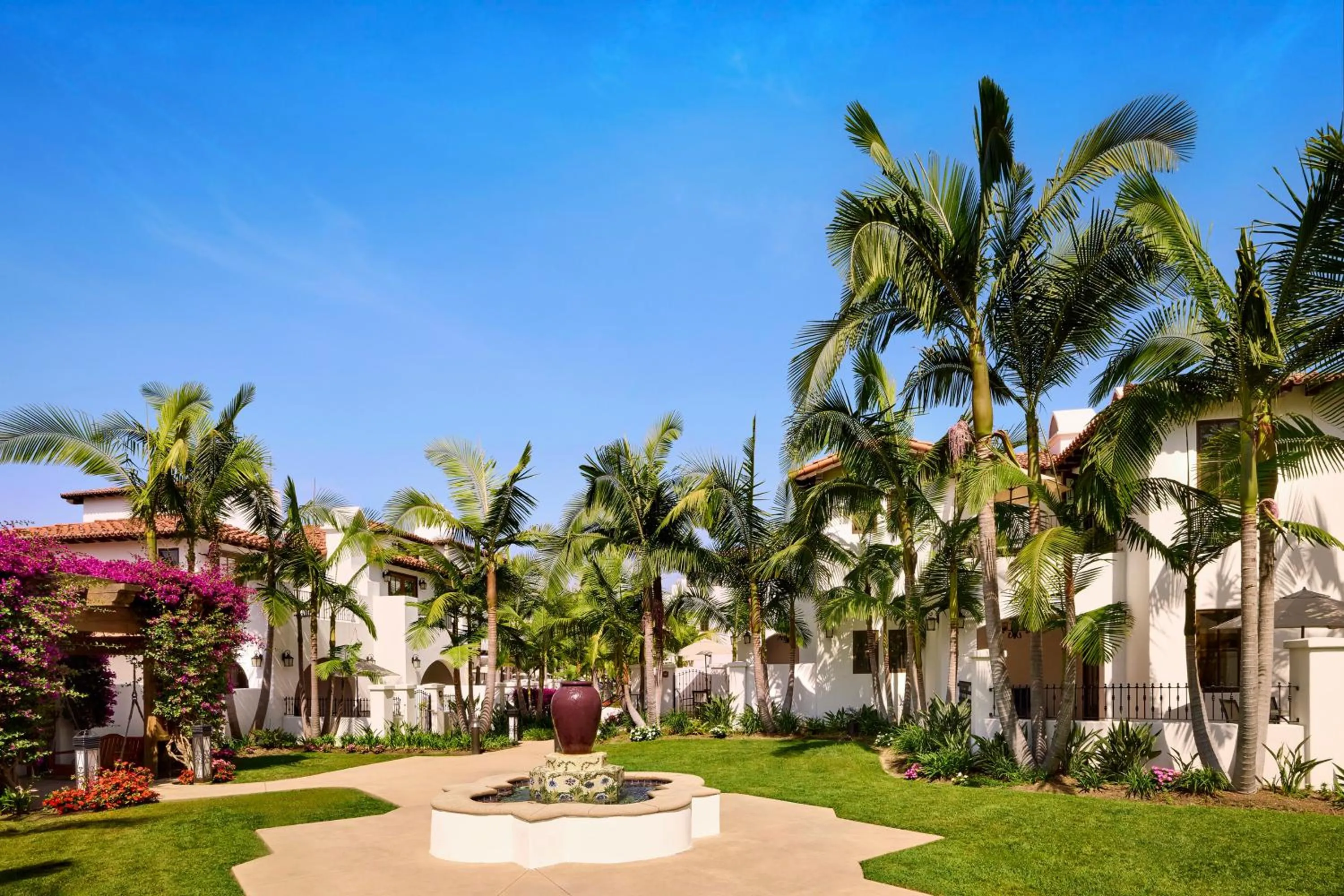 Inner courtyard view in Omni La Costa Resort & Spa Carlsbad
