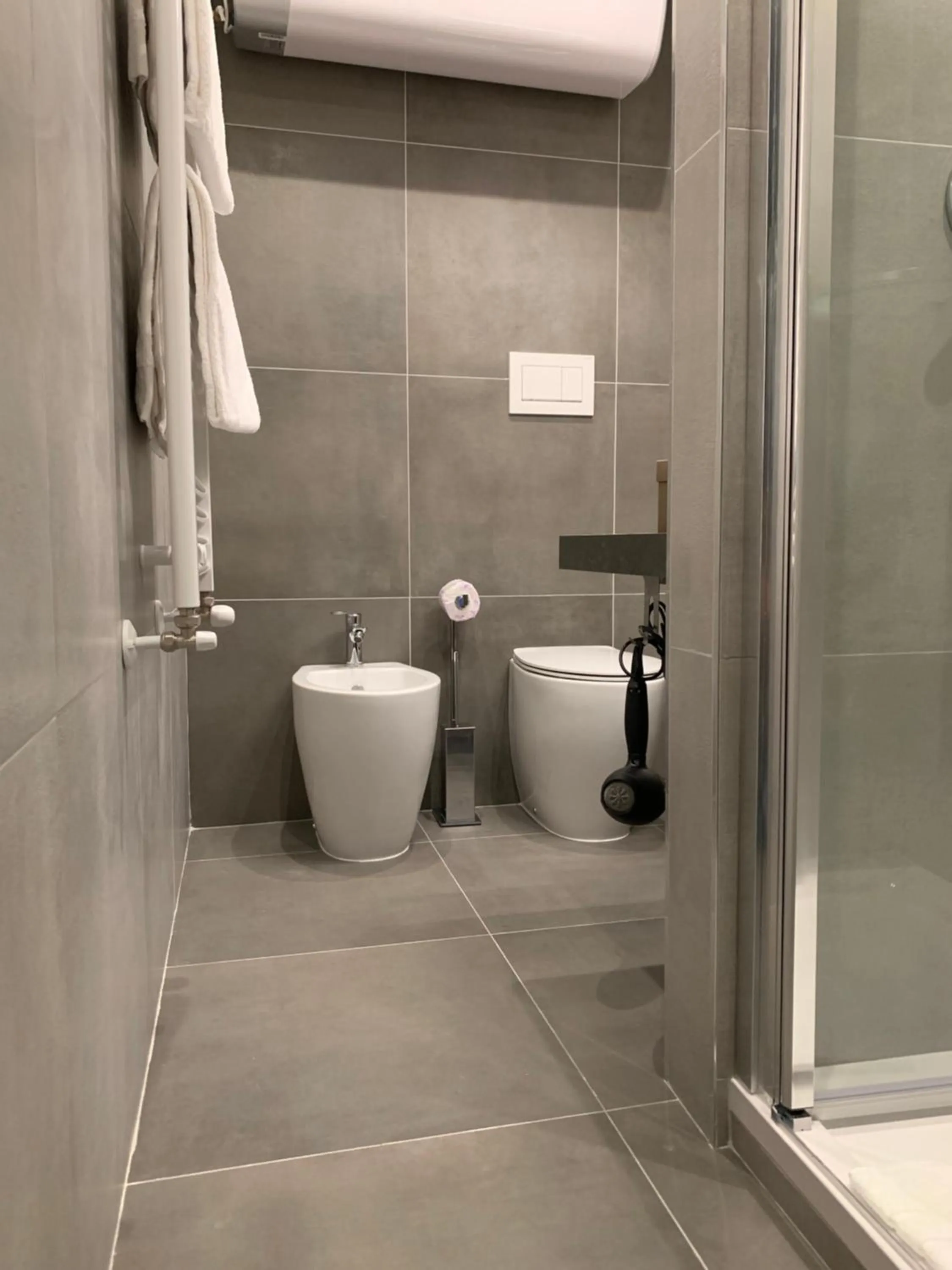 Shower in ApartHotel Bossi