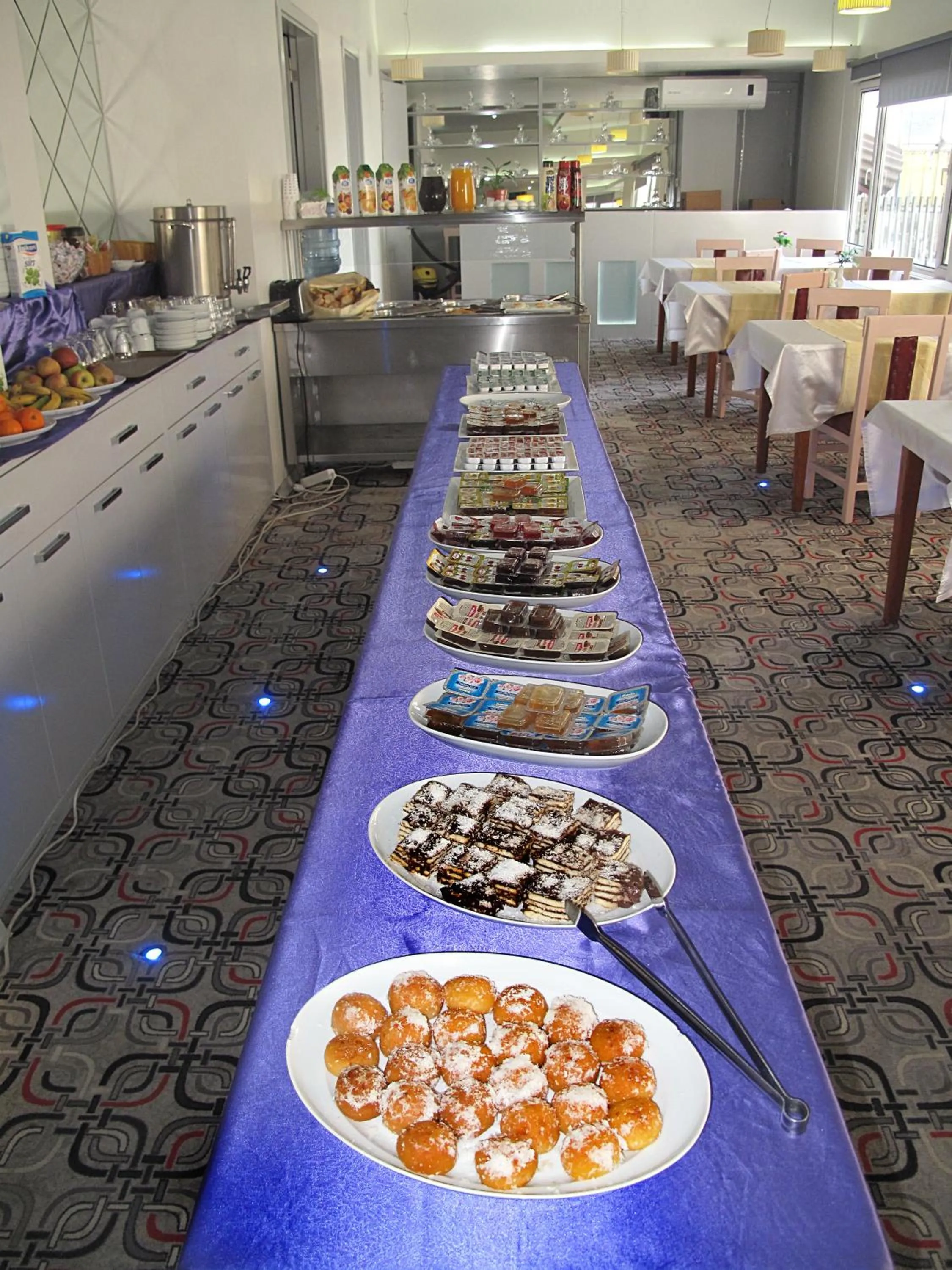 Food and drinks in Grand As Hotel