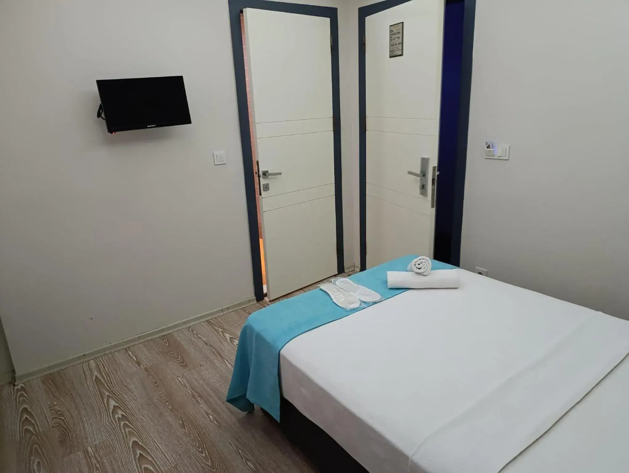 Budget Single Room in Grand As Hotel Budget Single Room in Grand As Hotel