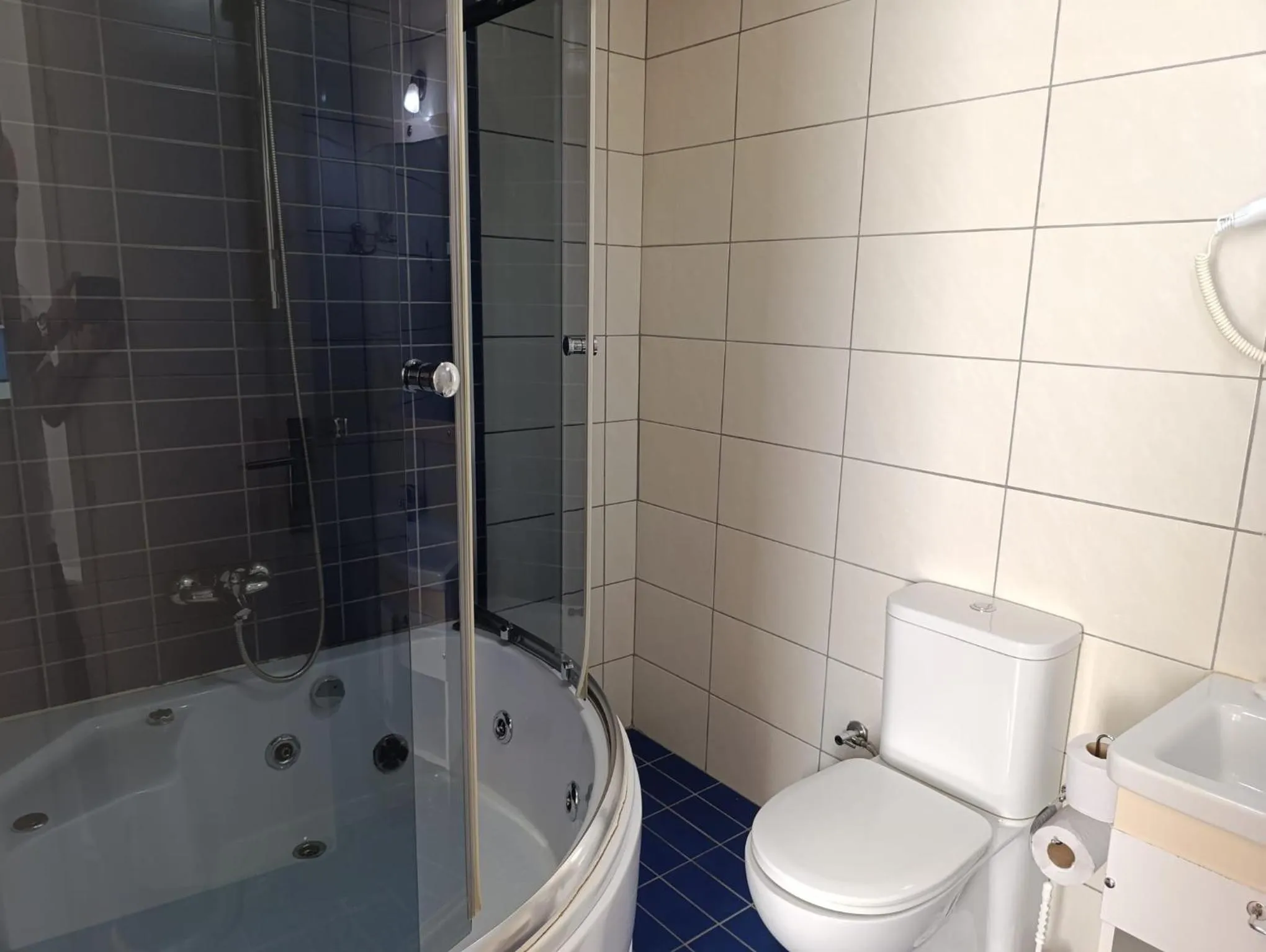 Bathroom in Grand As Hotel