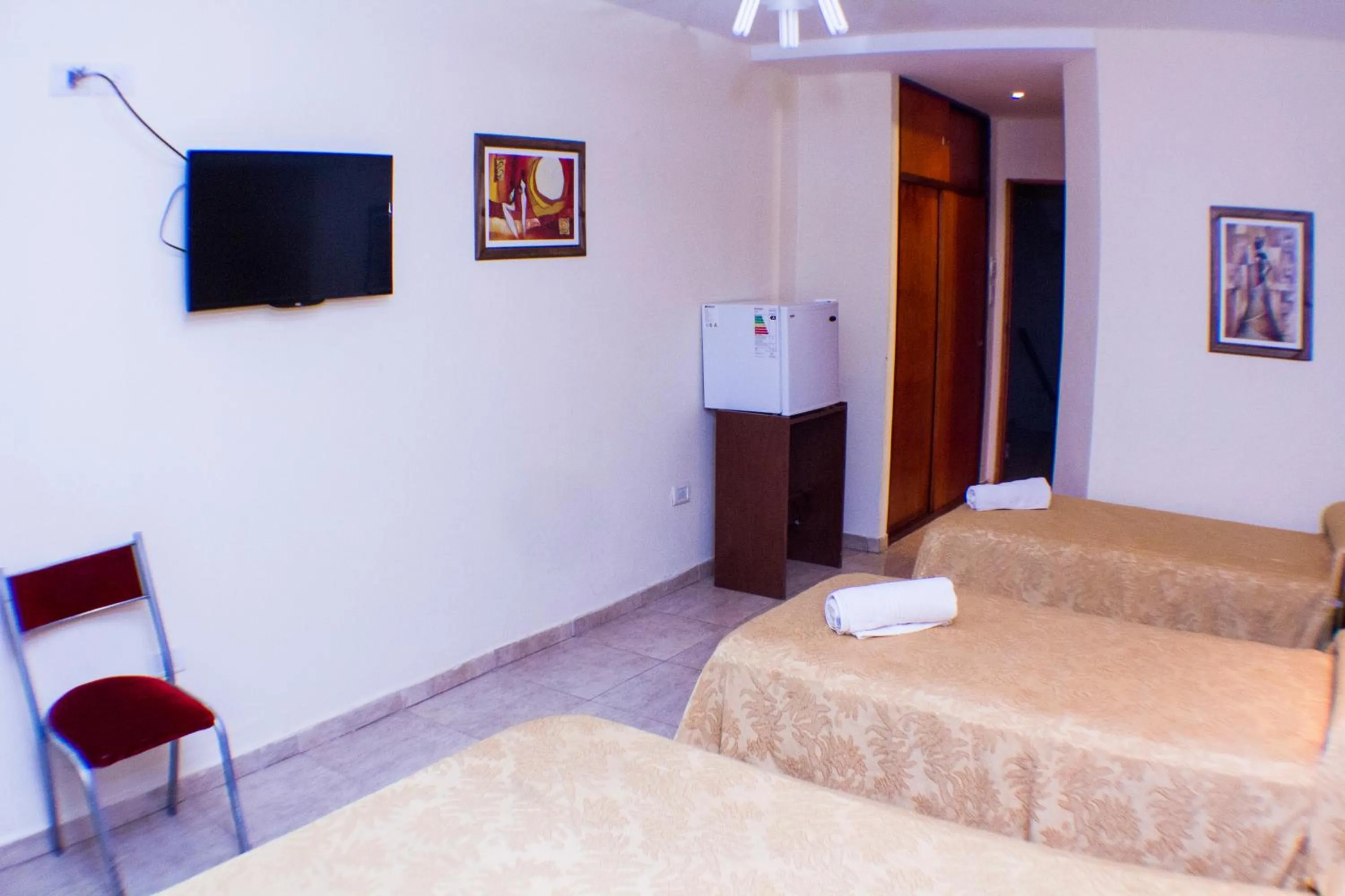 Photo of the whole room, Bed in Hotel San Remo Majestic