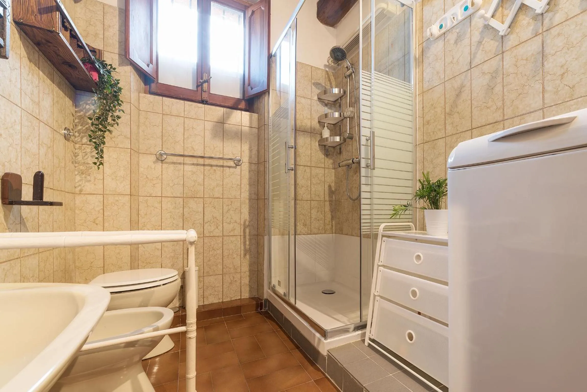 Bathroom in GuestHost - Montecitorio & Pantheon Stylish Flat