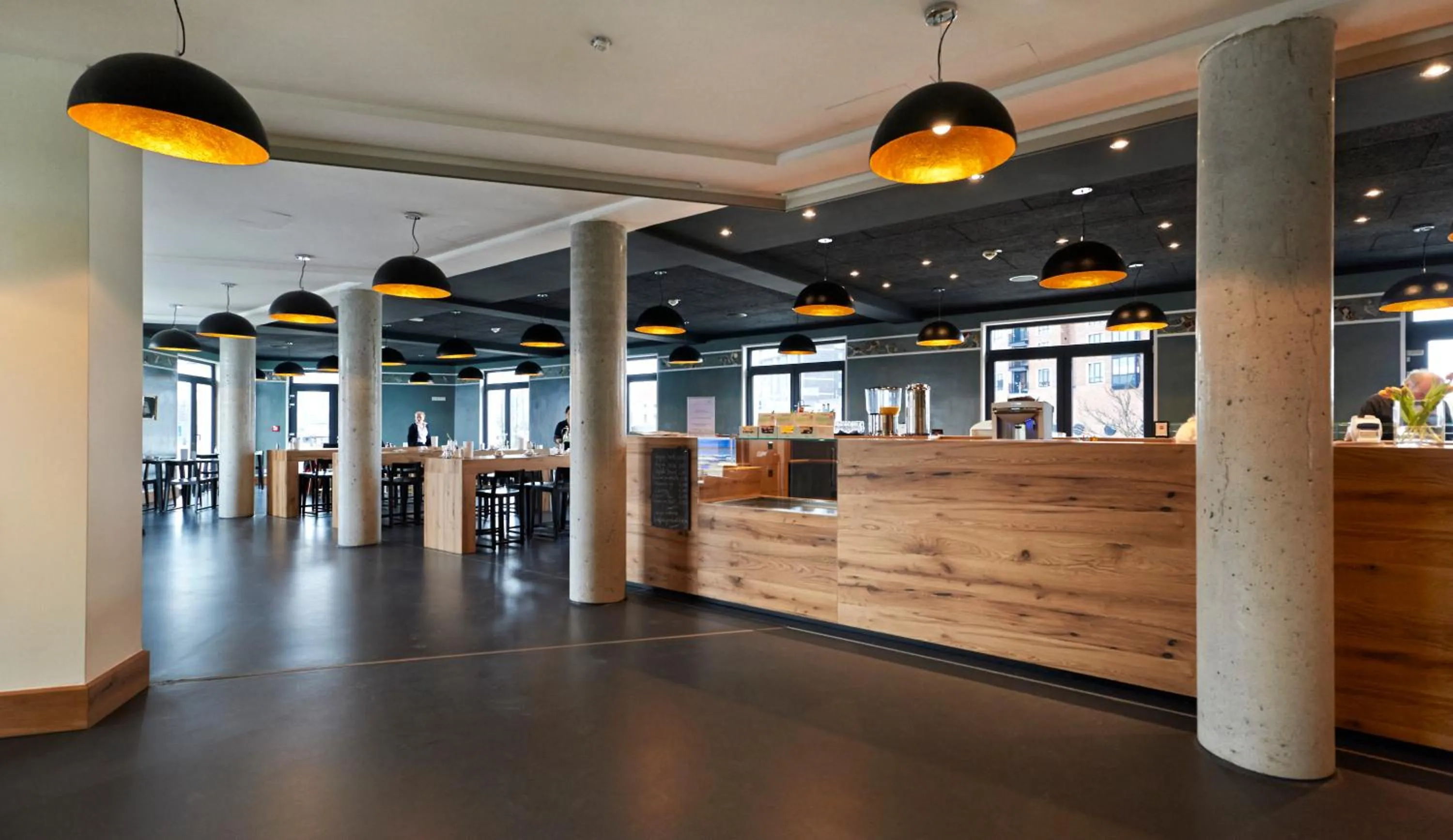 Lobby or reception in Im-Jaich Hotel Bremerhaven