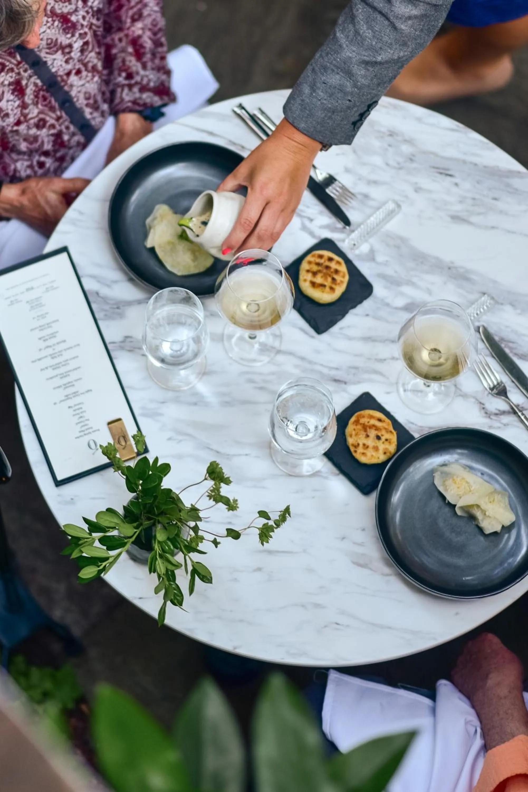 Food and drinks in Zero George Hotel