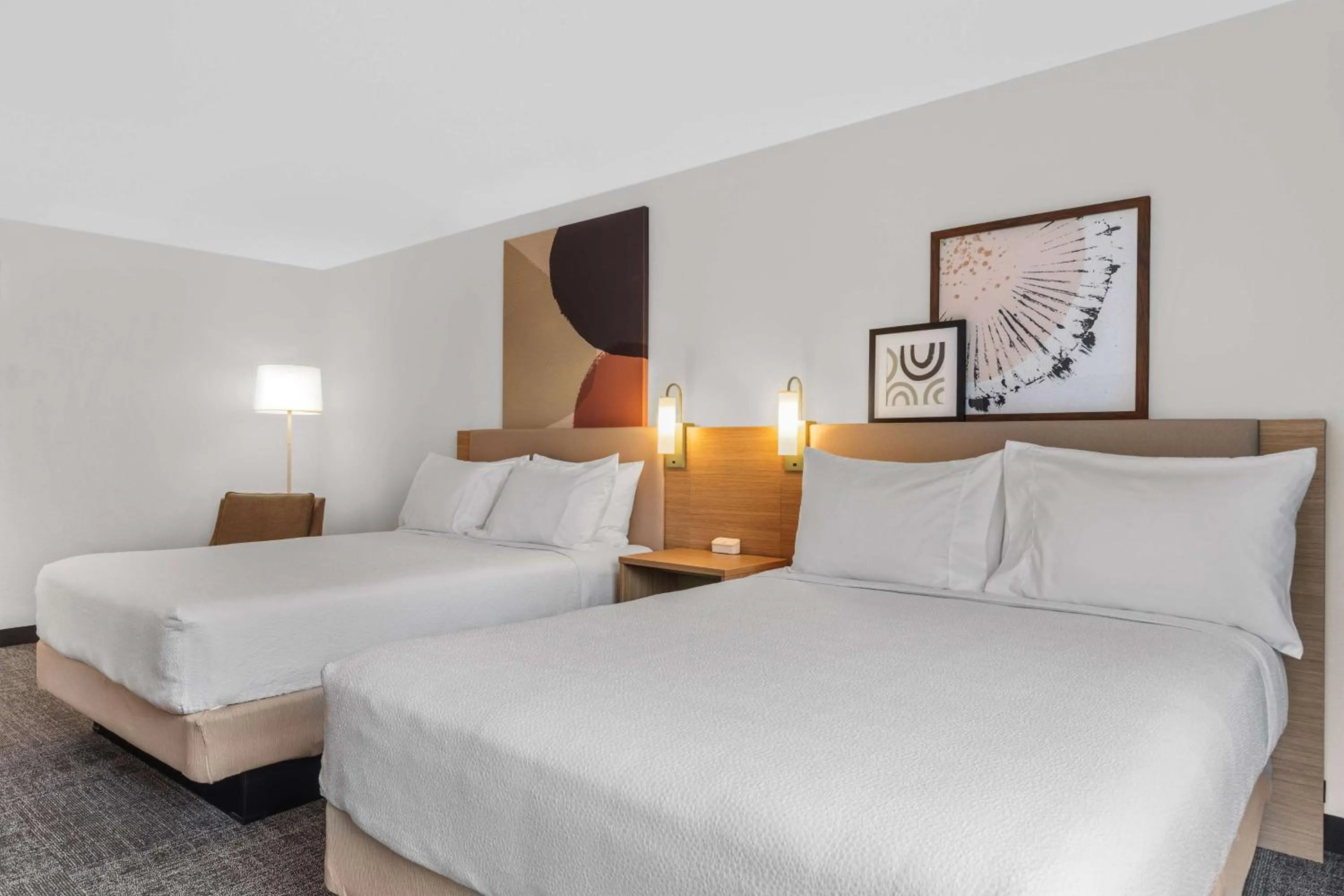 Bed in Spark By Hilton Charlotte Tyvola I-77