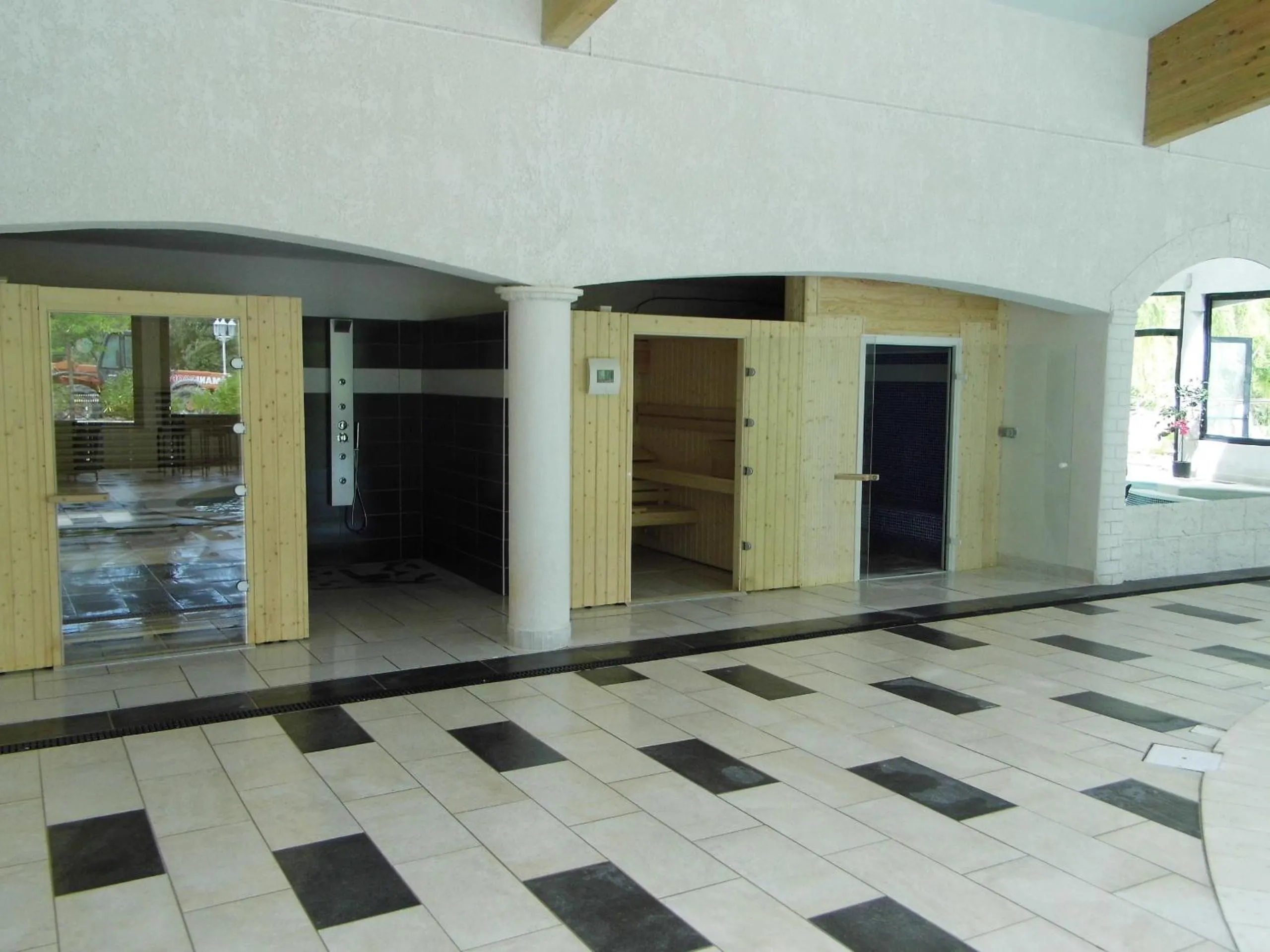 Sauna in Hôtel Spa L'Ermitage