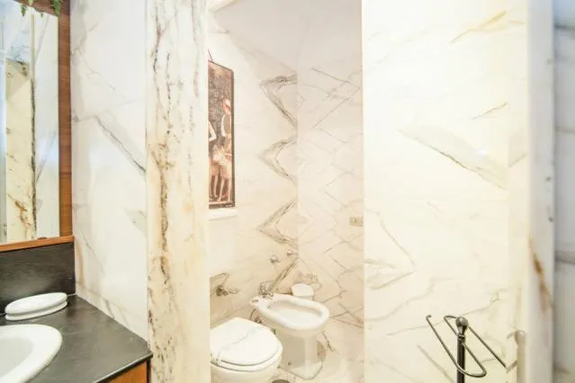 Bathroom in Chiaia B&B