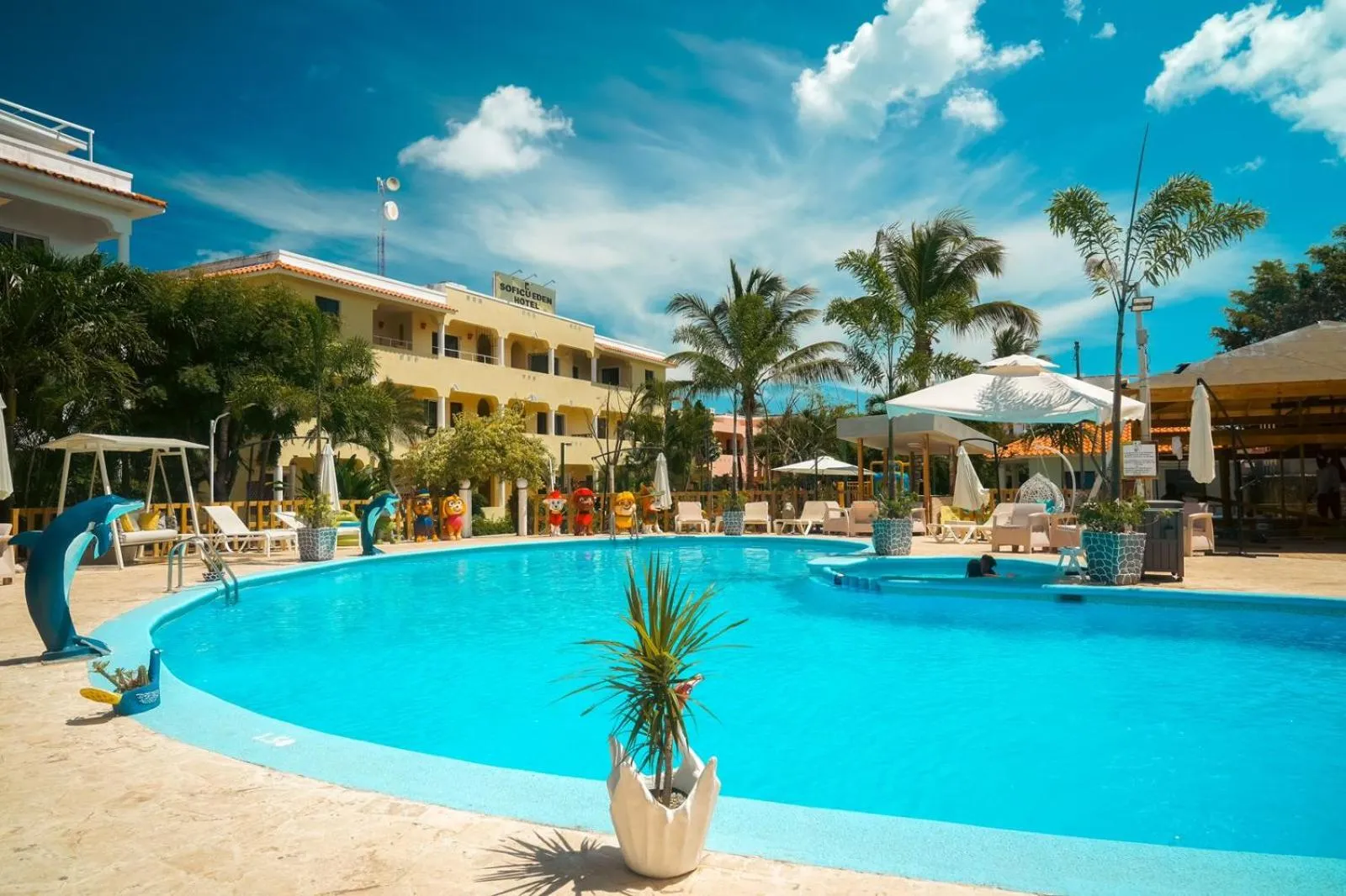 Swimming pool in Soficu Hotel El Edén Dominicus