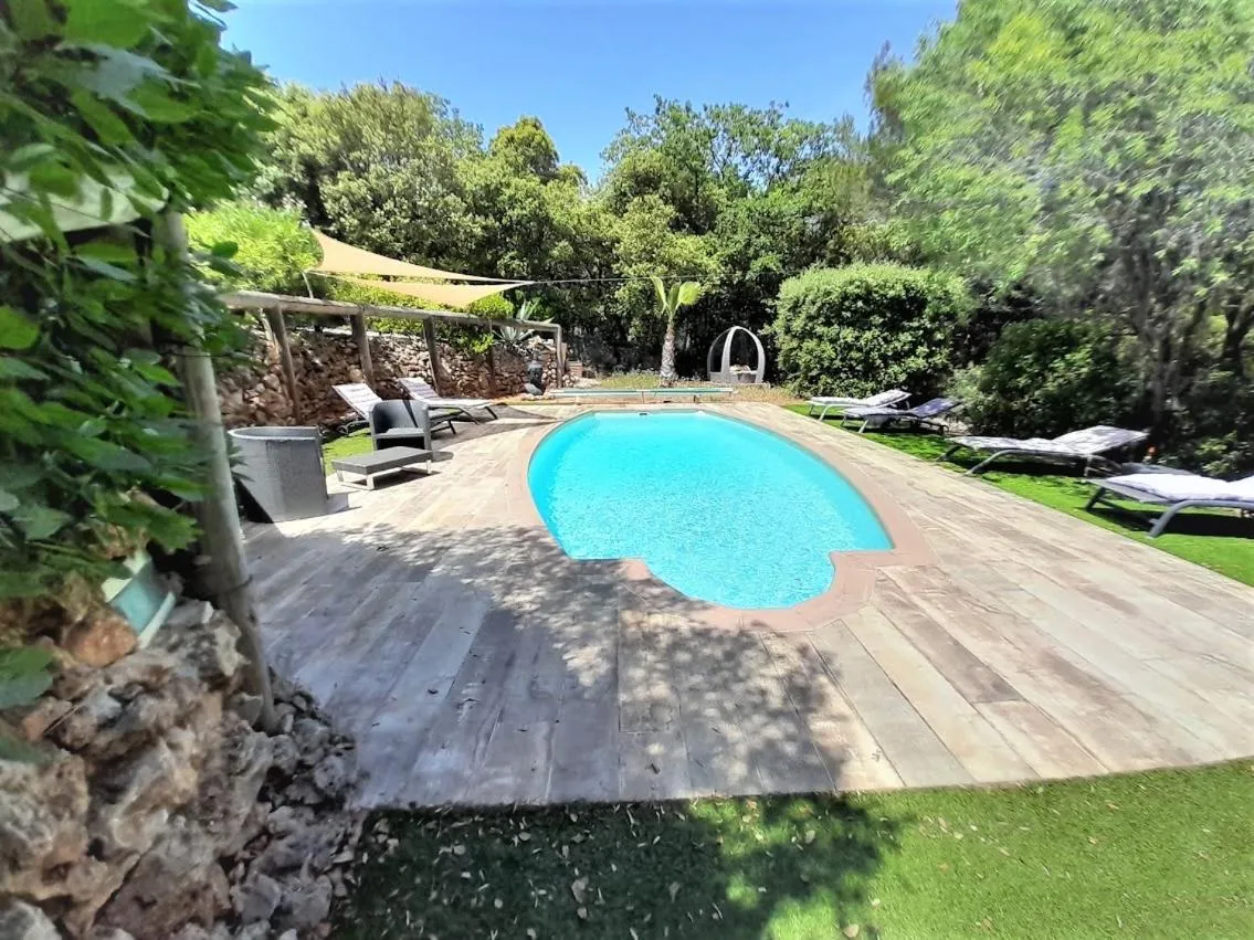 Domaine de la Borie YourHostHelper