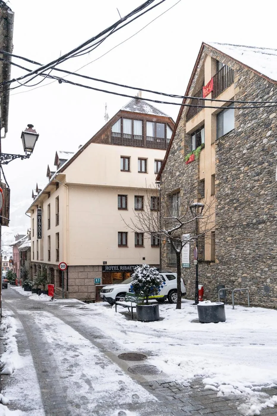 Property building in Hotel Ribaeta