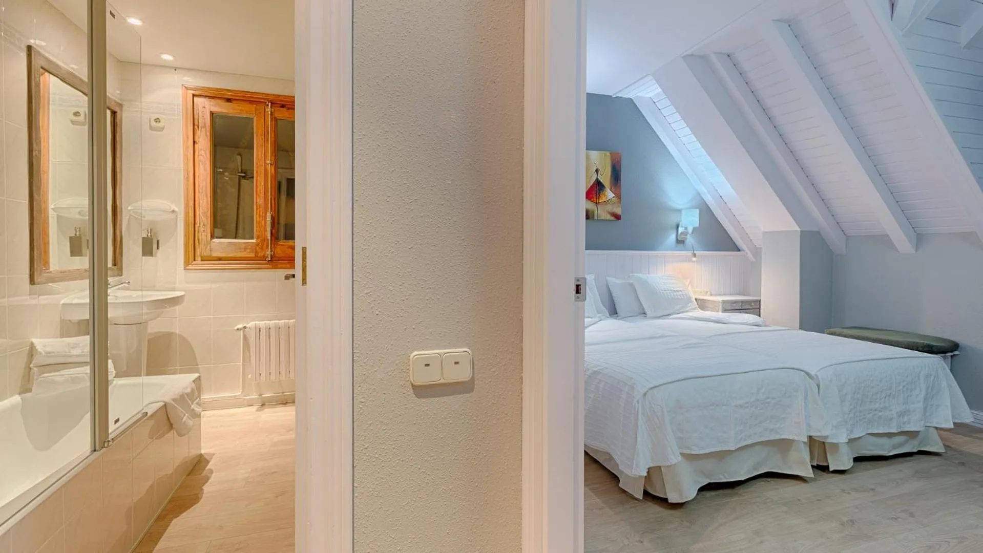 Bedroom, Bed in Hotel Ribaeta