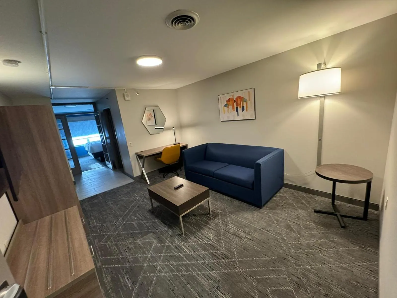 Bed in Holiday Inn Express & Suites Port Washington by IHG