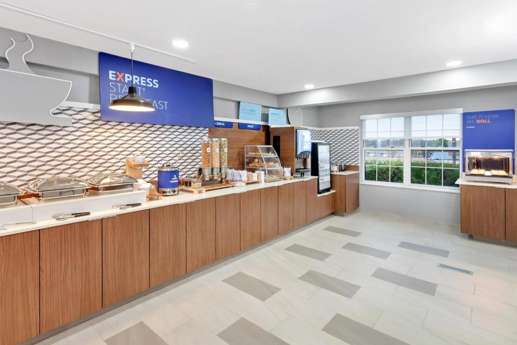 Breakfast in Holiday Inn Express & Suites Port Washington by IHG