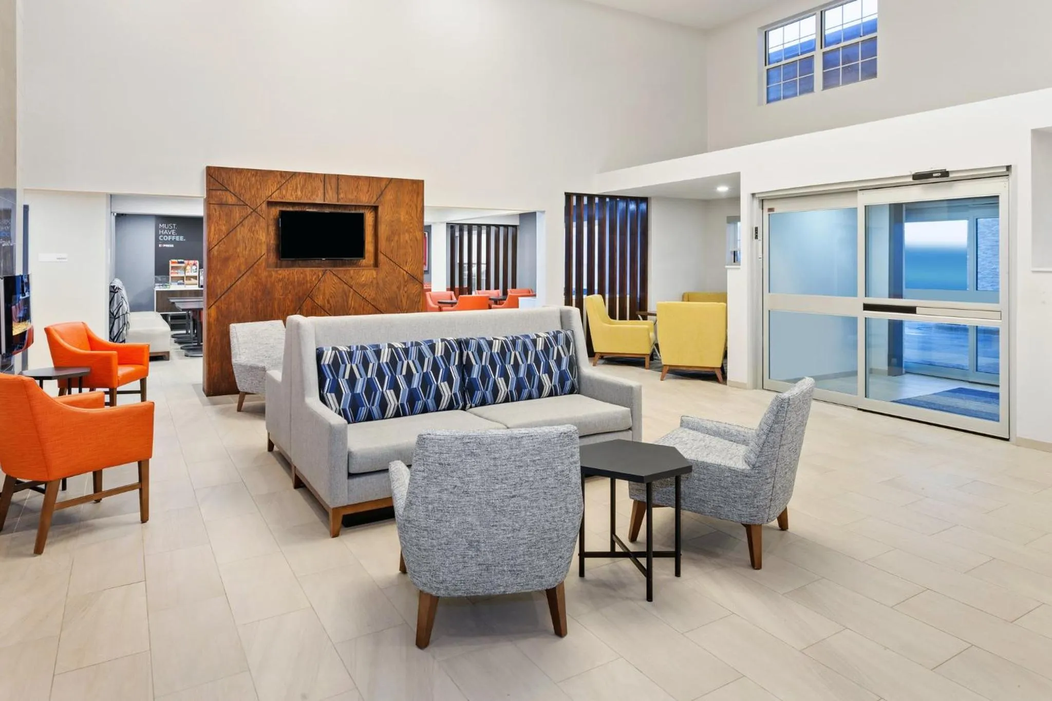 Property building in Holiday Inn Express & Suites Port Washington by IHG