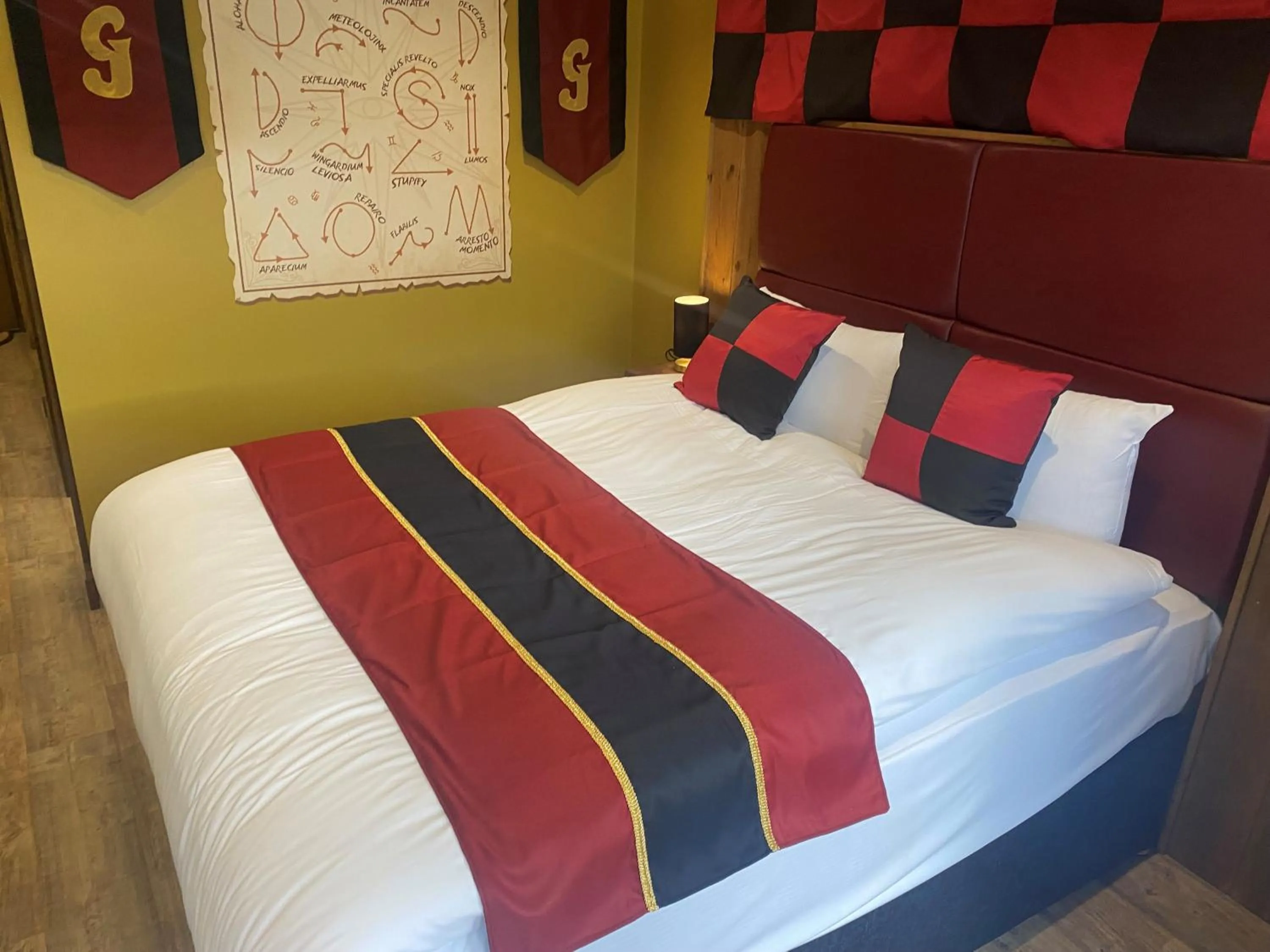 Bed in The Gulliver's Hotel