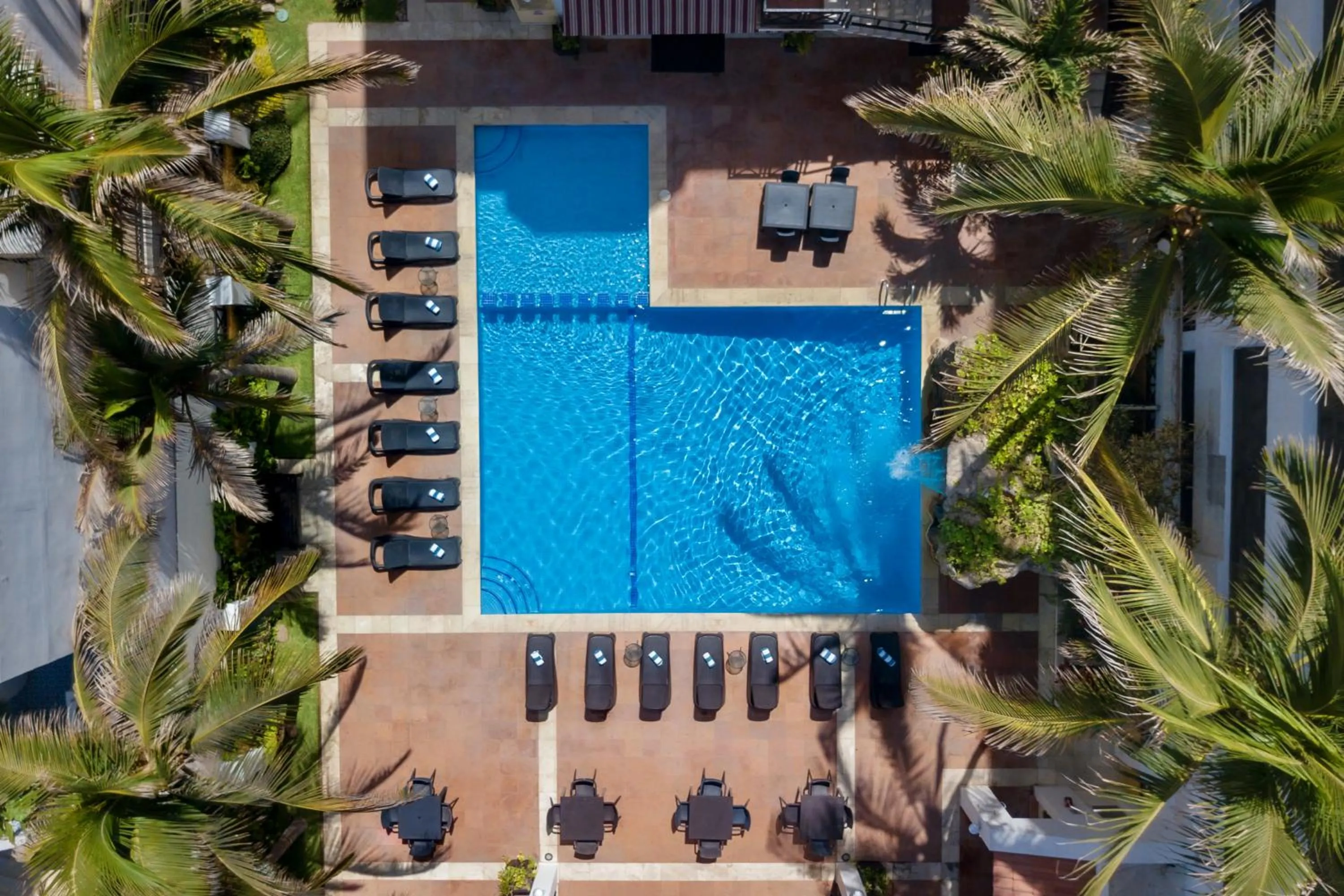 Swimming pool in Best Western Hotel Posada Freeman Zona Dorada