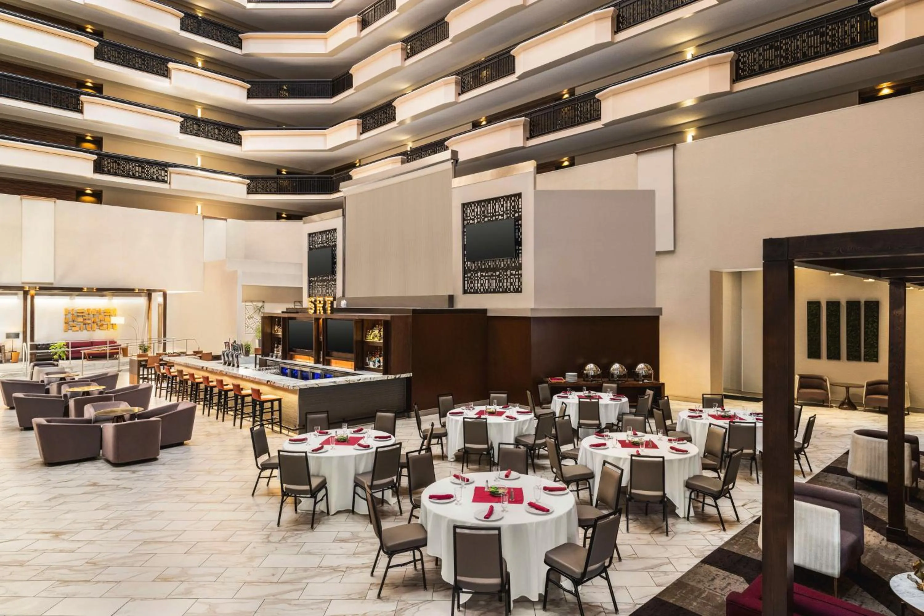 Lobby or reception in Embassy Suites by Hilton Phoenix Downtown North
