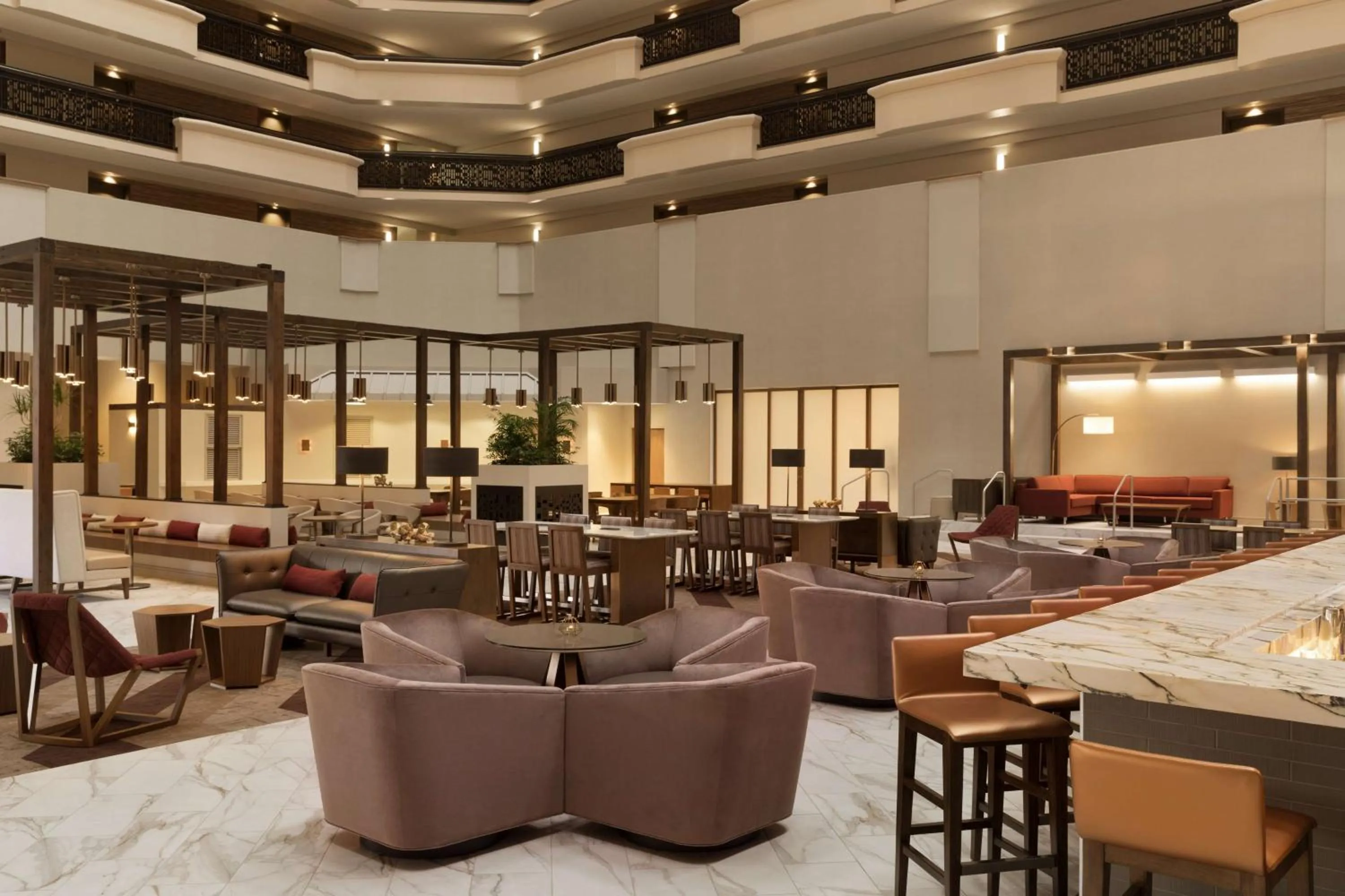 Lounge or bar in Embassy Suites by Hilton Phoenix Downtown North