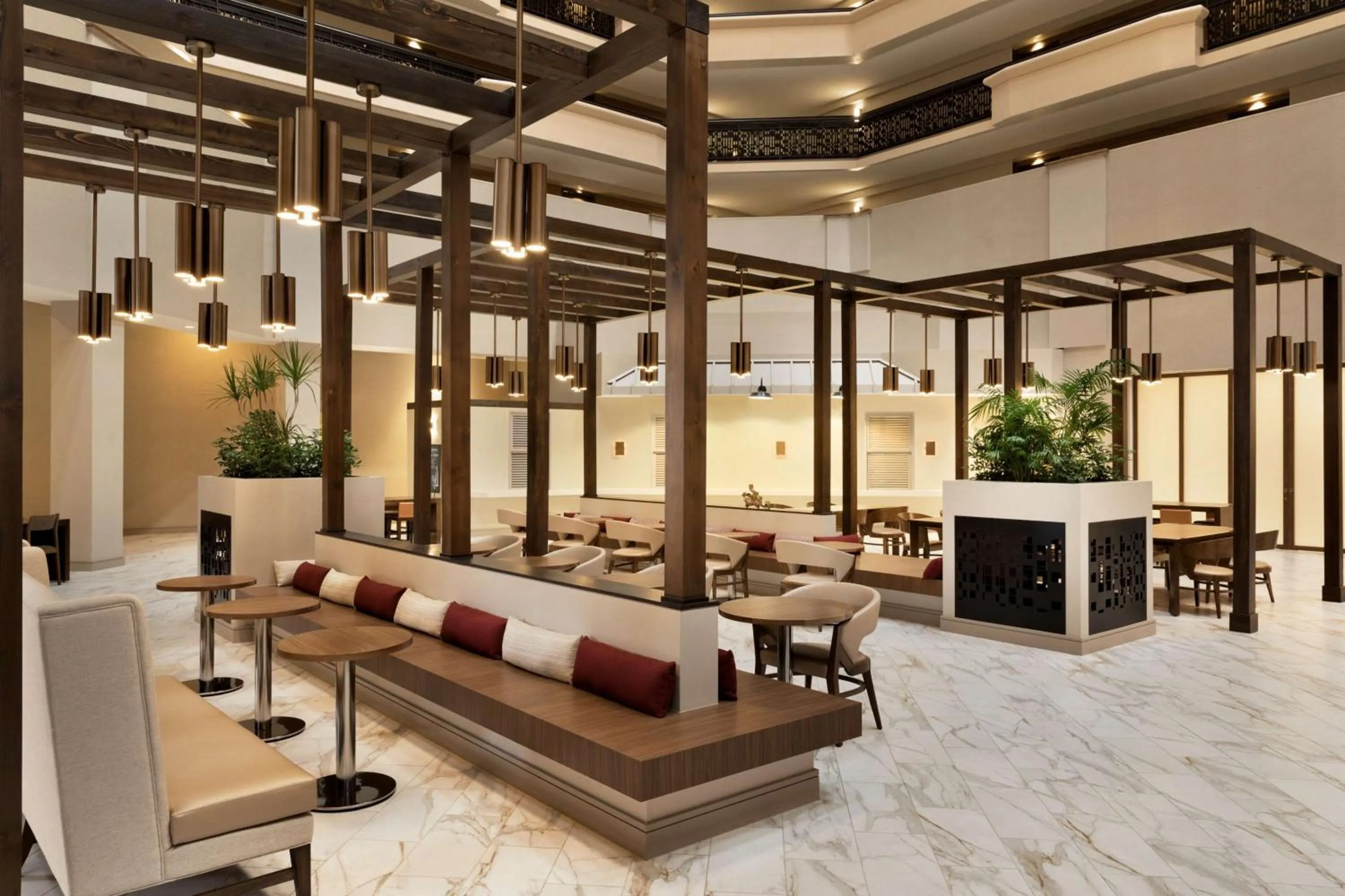 Lobby or reception in Embassy Suites by Hilton Phoenix Downtown North
