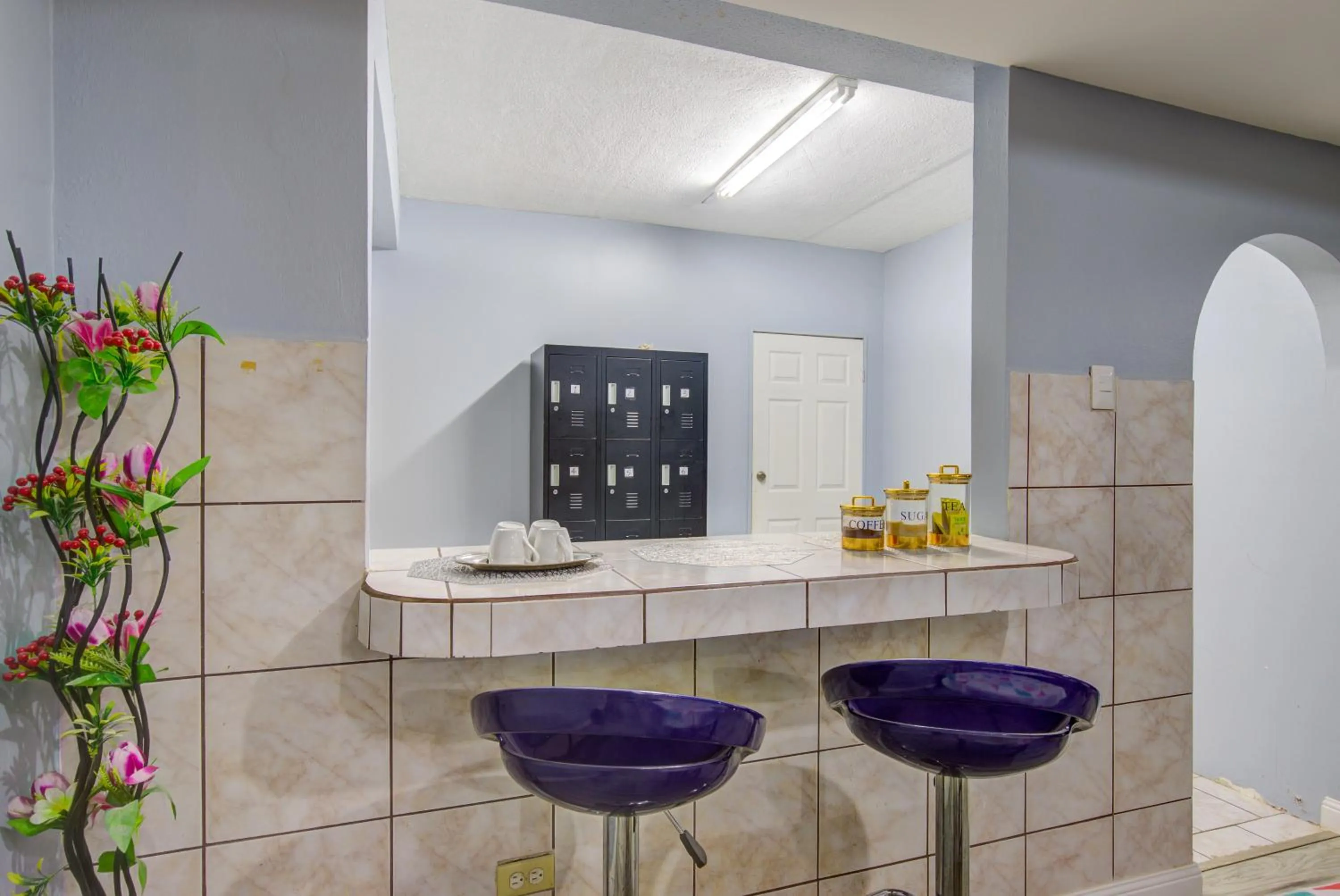 Airport Suites Hotel