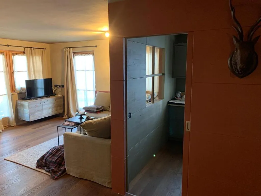 Nei Y Suredl NeveSole