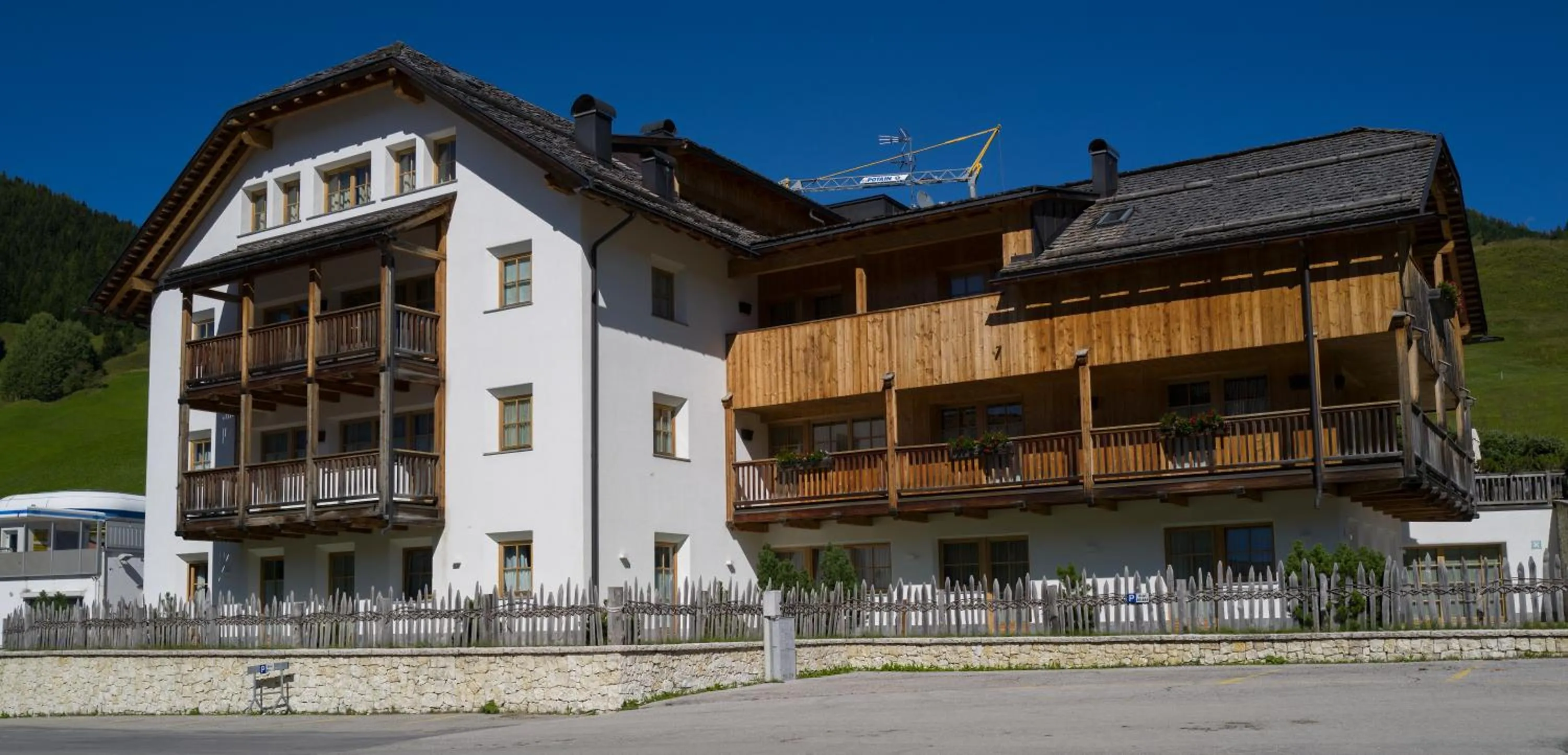 Nei Y Suredl NeveSole