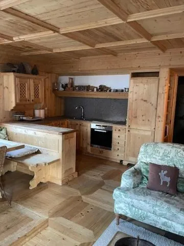 Nei Y Suredl NeveSole