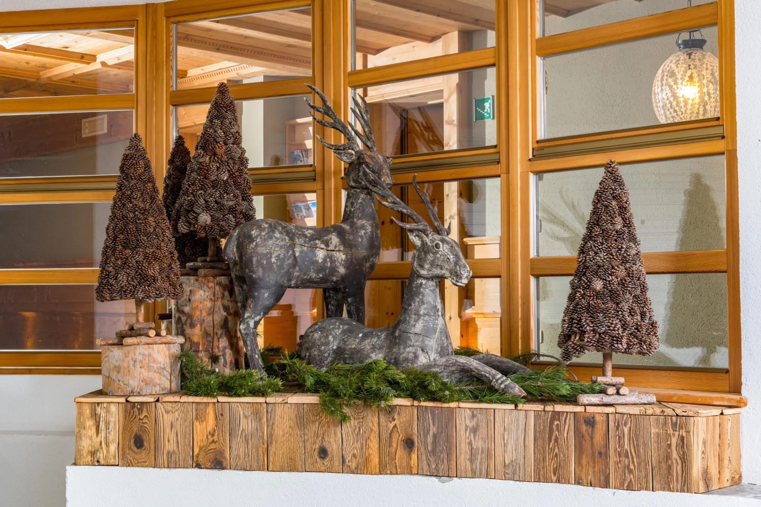 Nei Y Suredl NeveSole