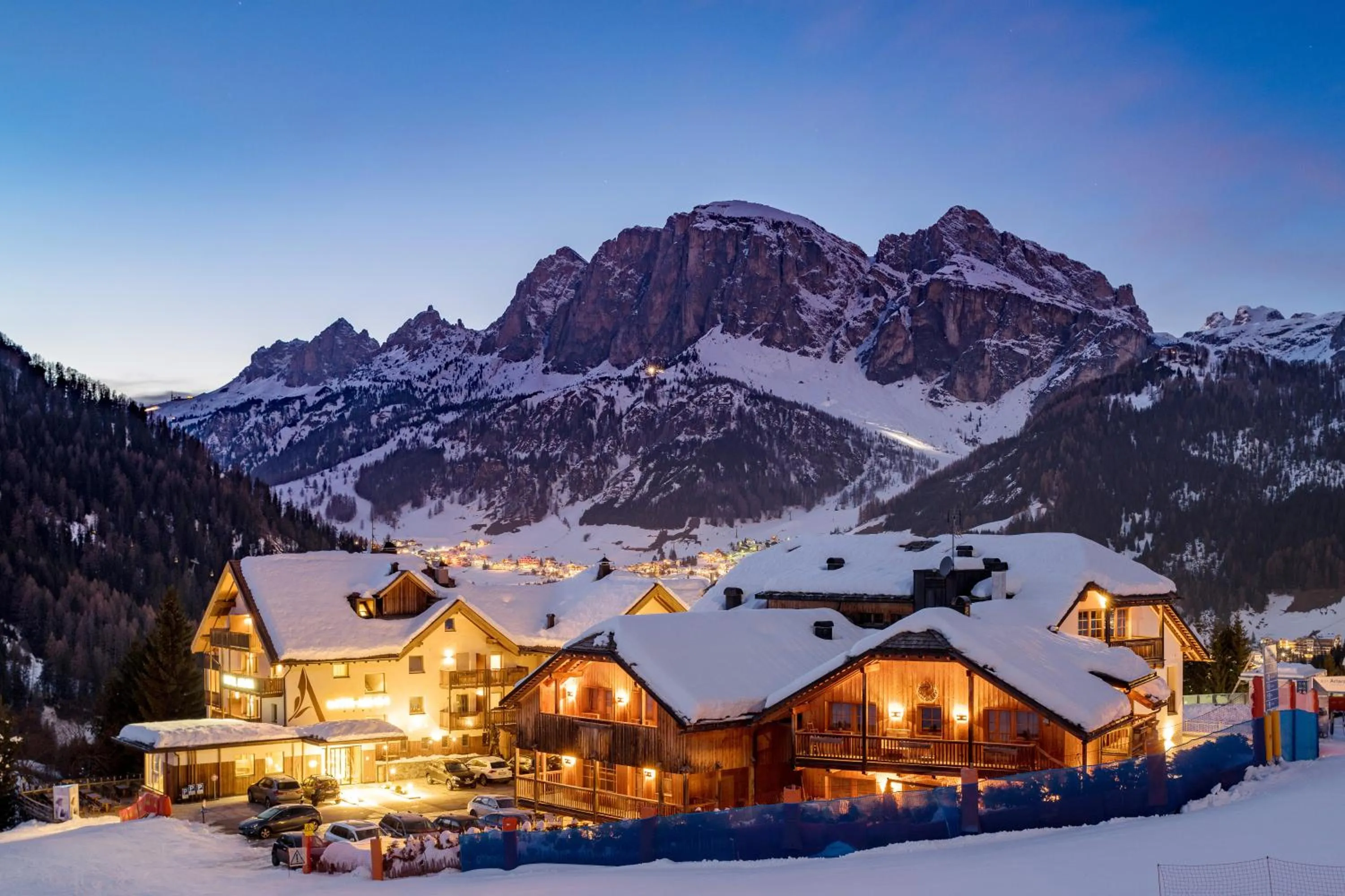 Property building in Nei Y Suredl NeveSole