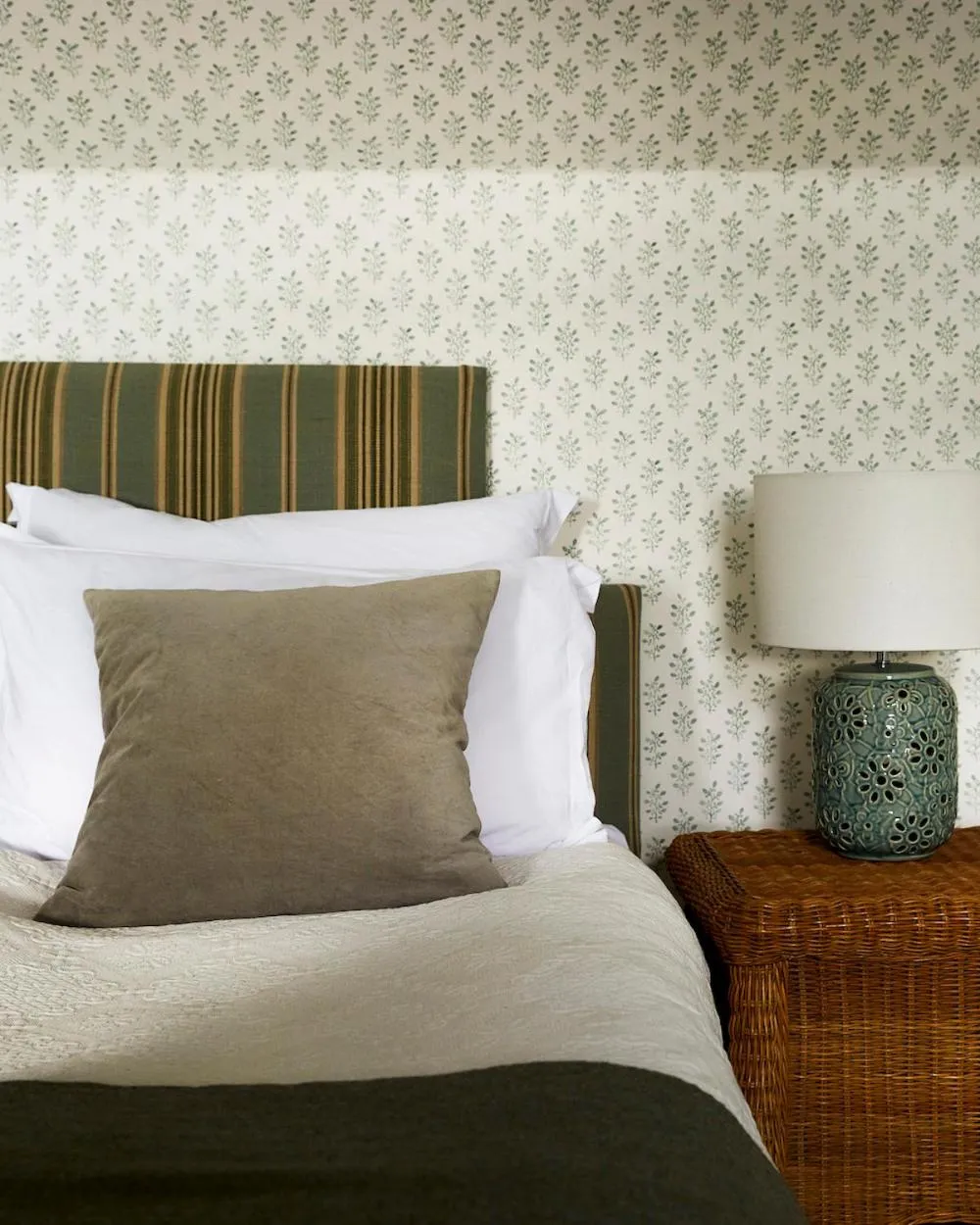 Bed in Kinloch Lodge Hotel and Restaurant