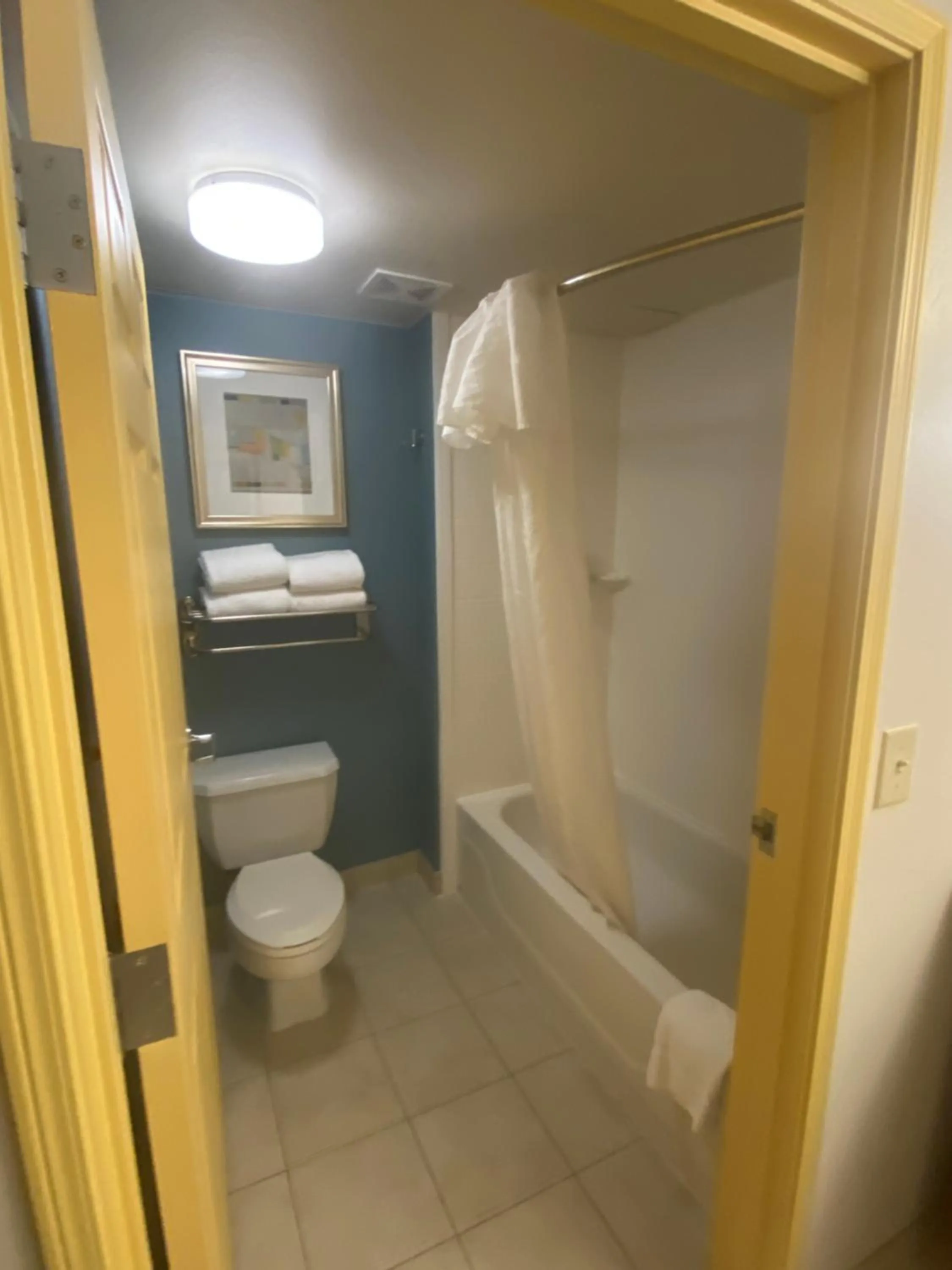 Bathroom in MainStay Suites Phoenix North