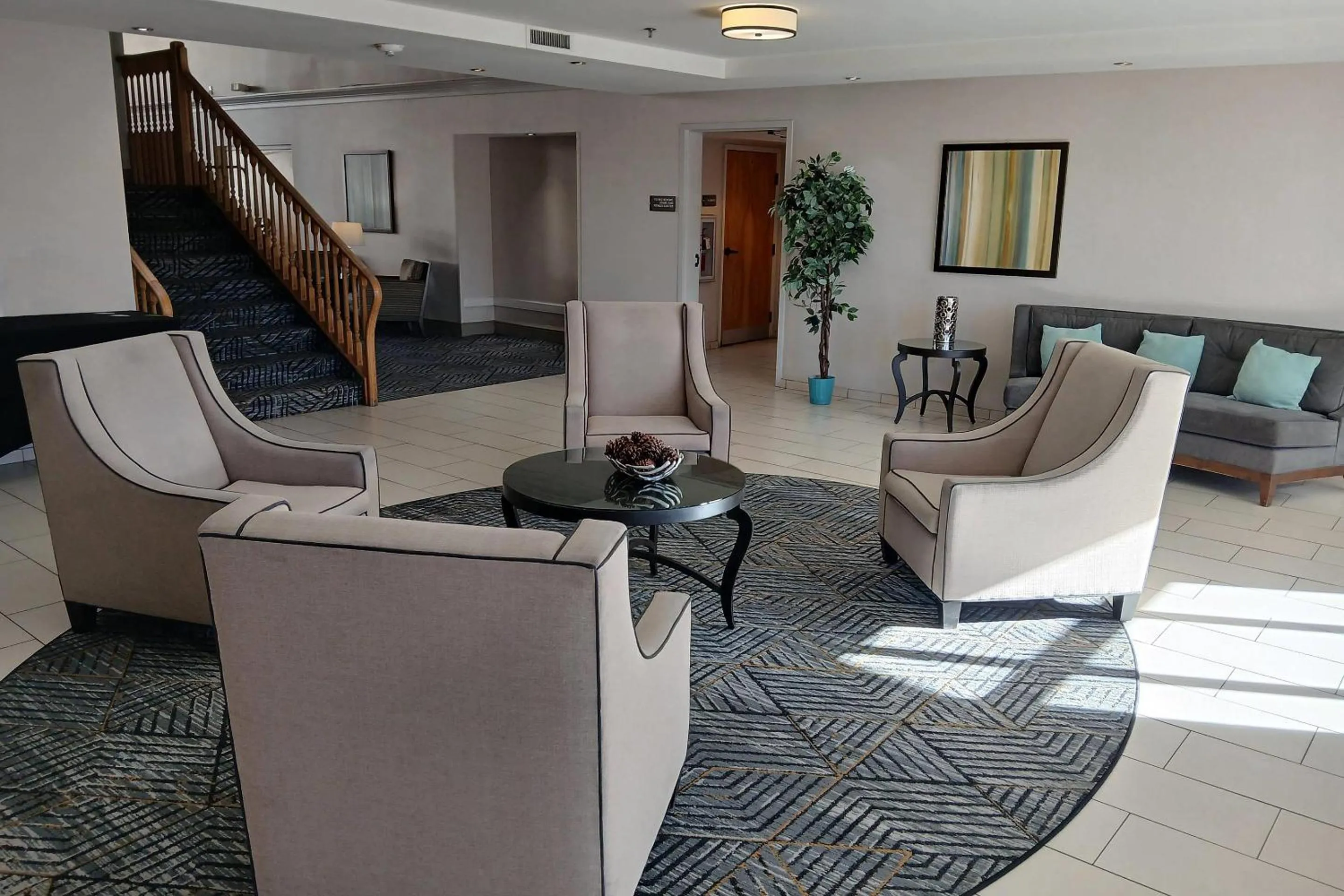 Lobby or reception in MainStay Suites Phoenix North