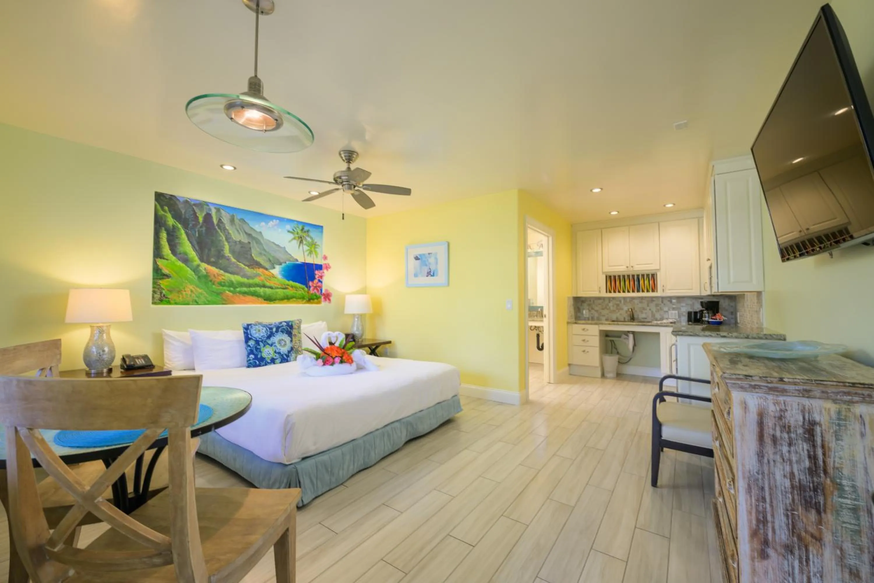 Bed in Ocean Palms Beach Resort